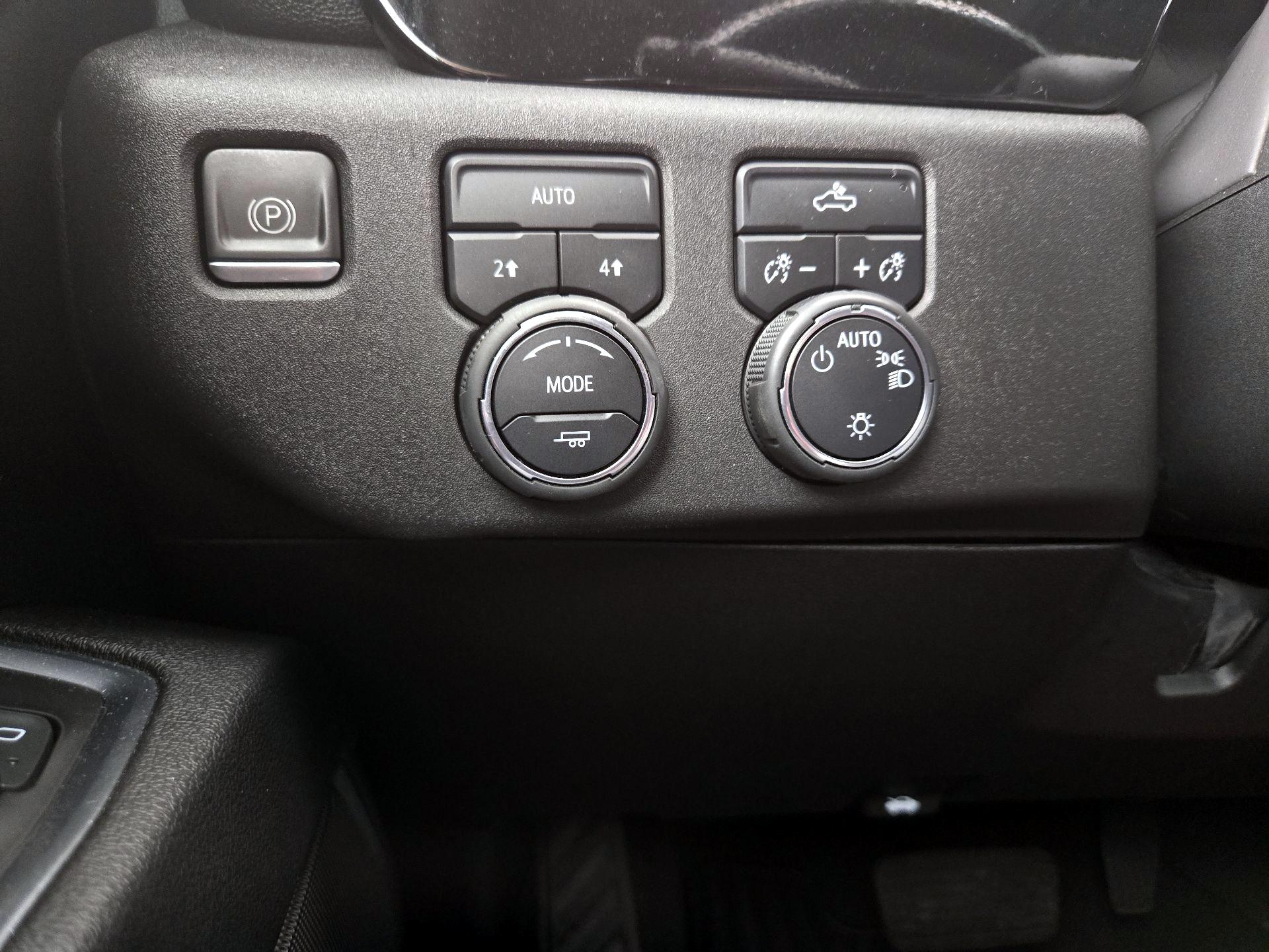 Thumbnail: 2022 Chevrolet Silverado 1500 - 13