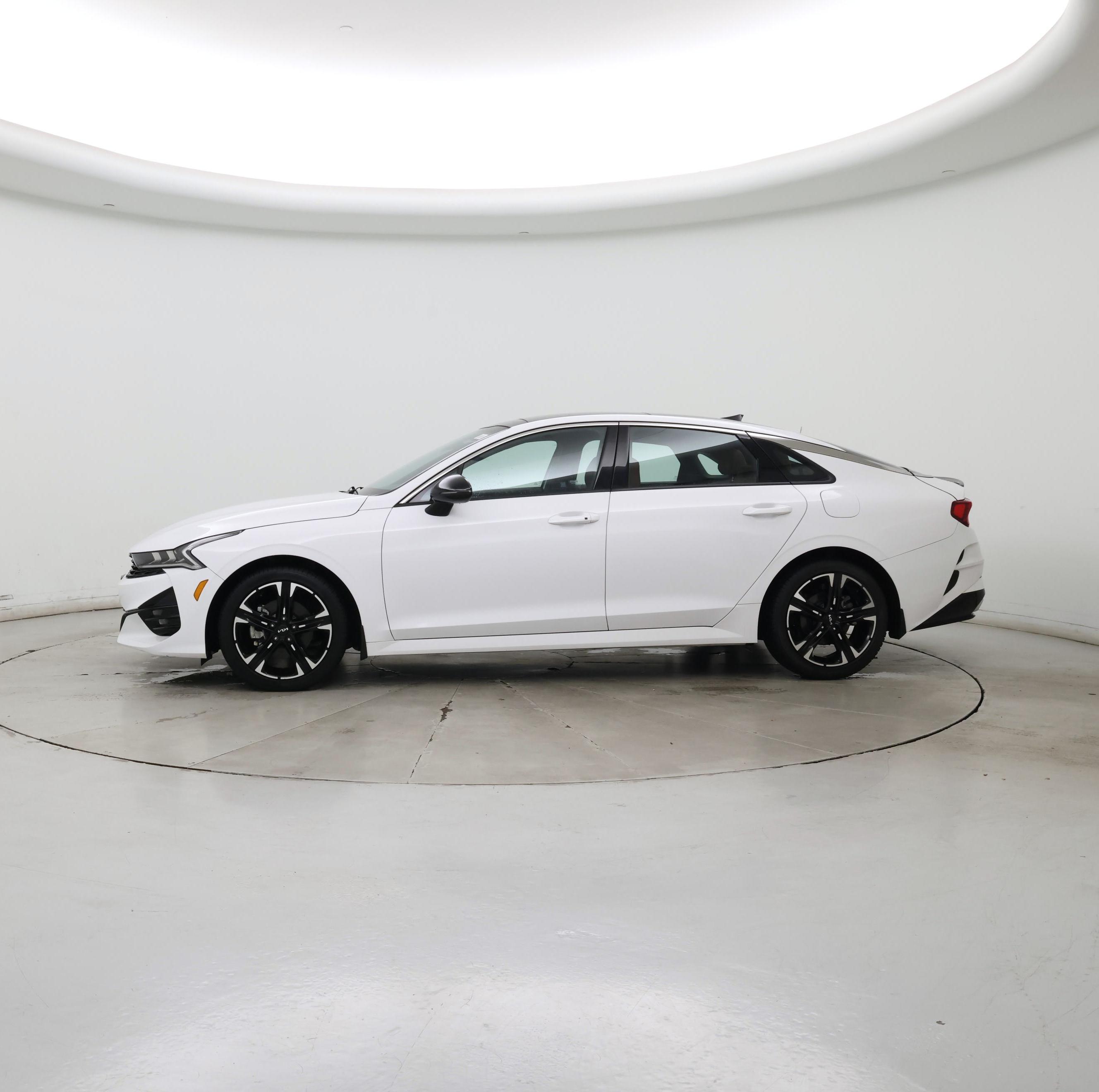 Thumbnail: 2023 Kia K5 - 3