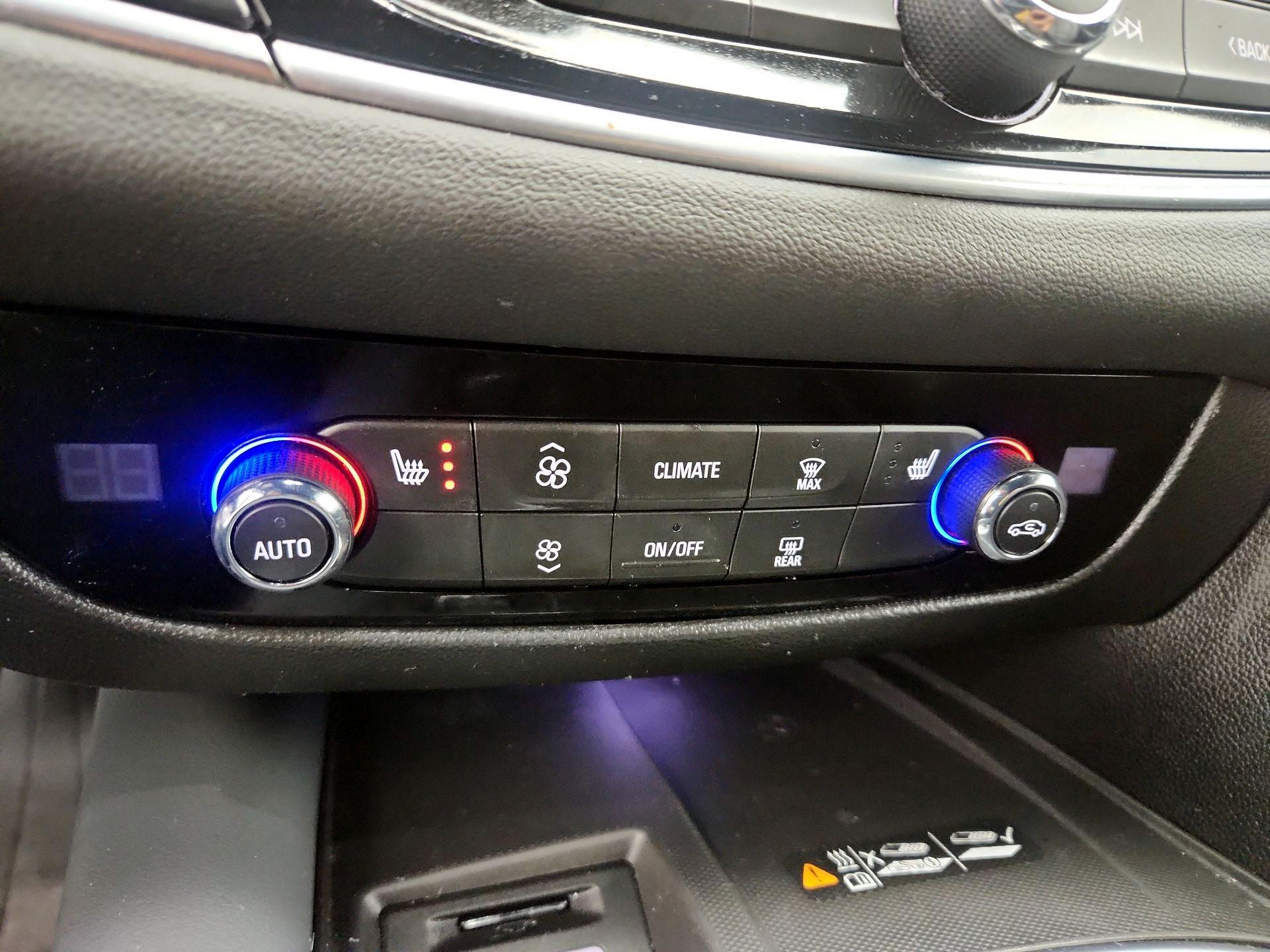 Thumbnail: 2022 Buick Enclave - 17