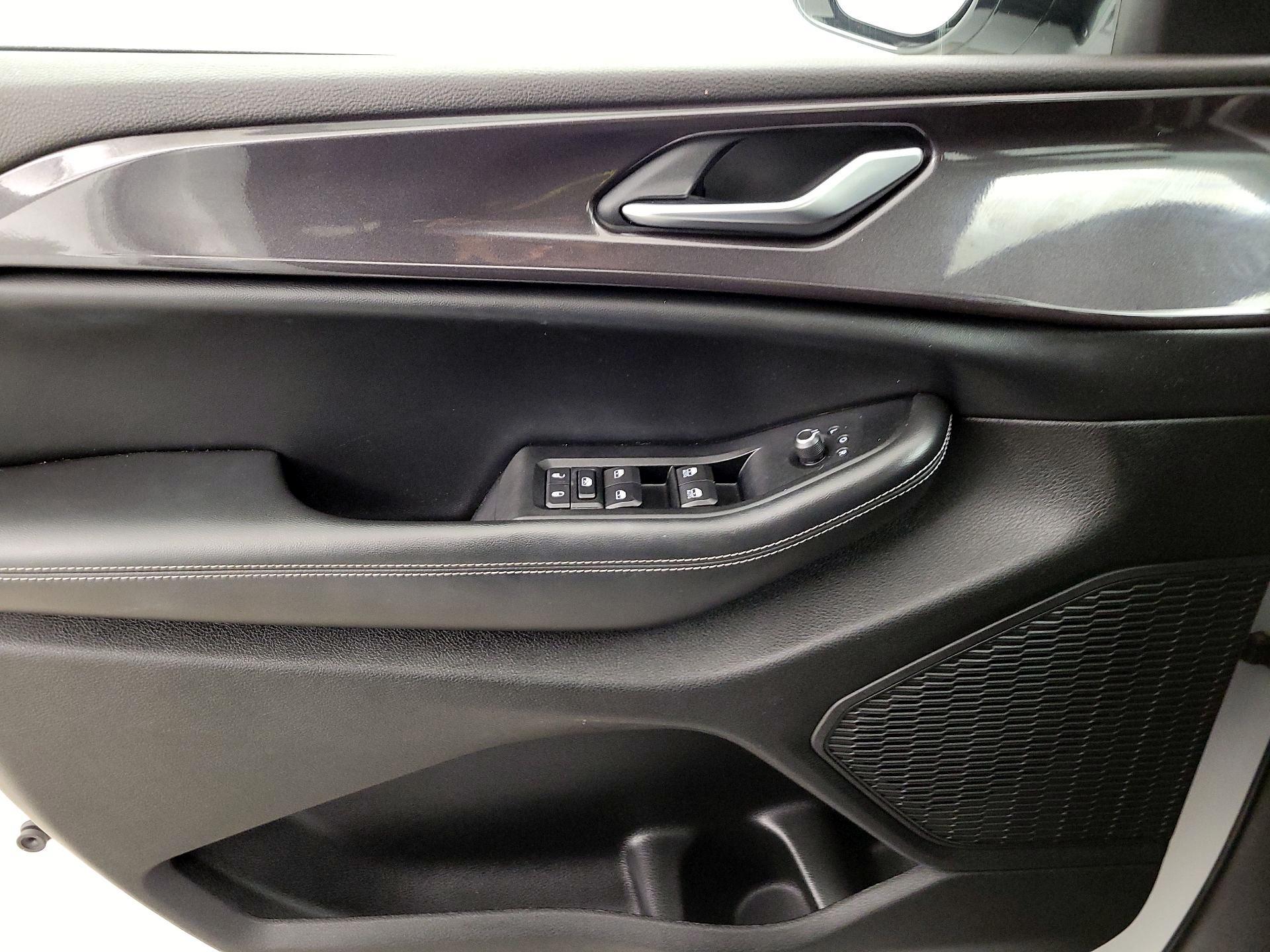 Thumbnail: 2023 Jeep Grand Cherokee - 12