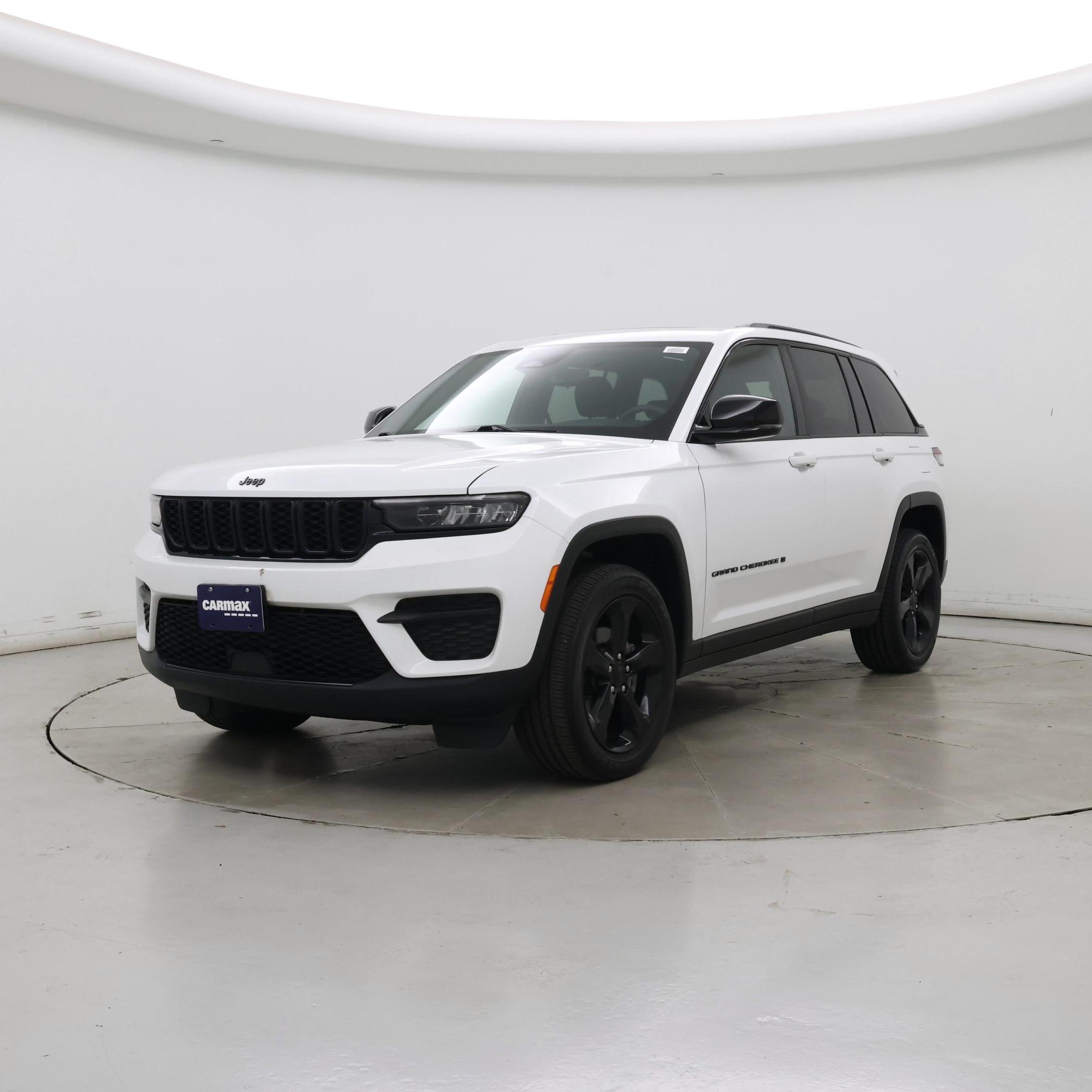 Thumbnail: 2023 Jeep Grand Cherokee - 4