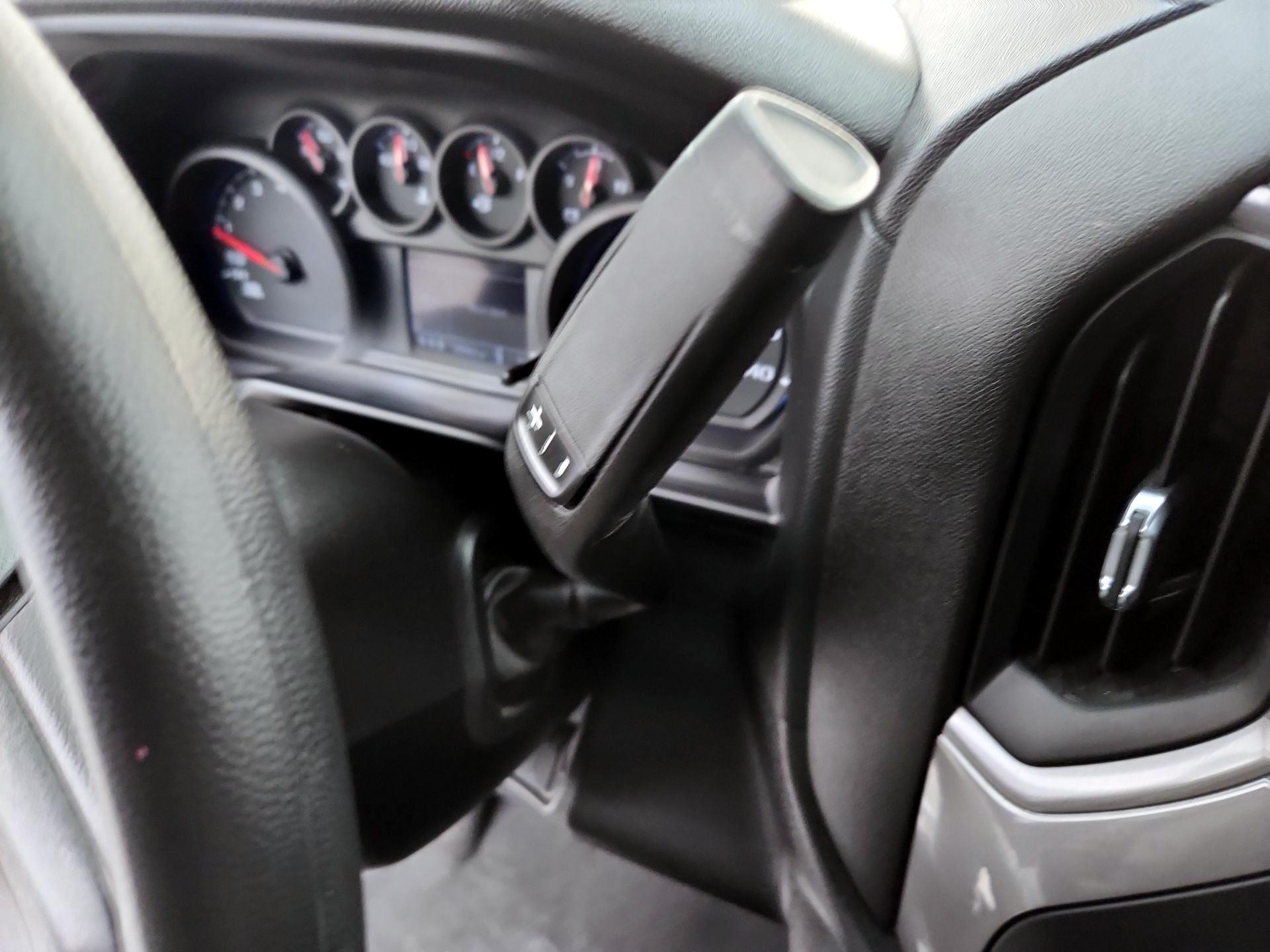 Thumbnail: 2024 Chevrolet Silverado 1500 - 17