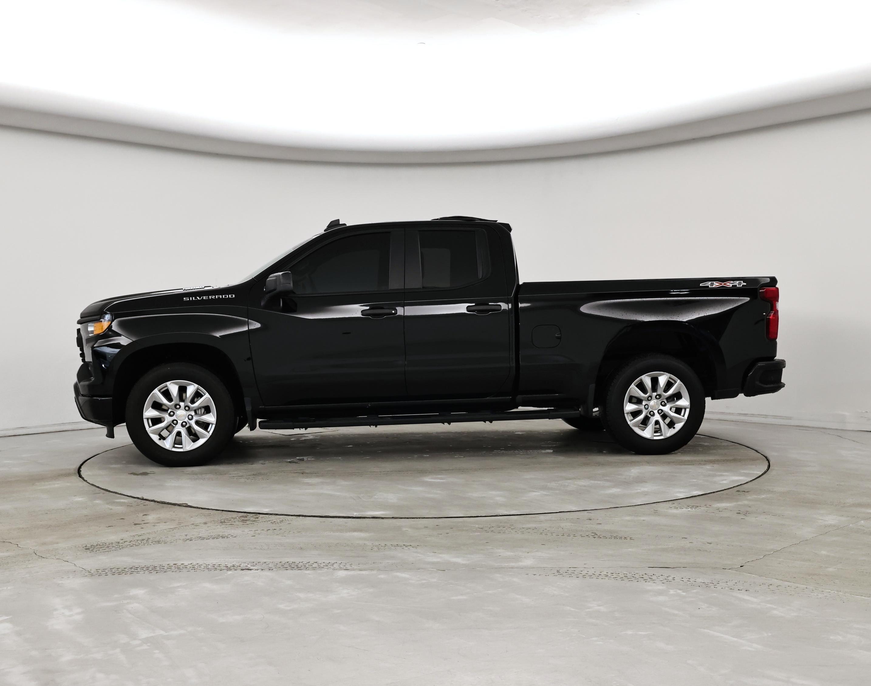 Thumbnail: 2024 Chevrolet Silverado 1500 - 3