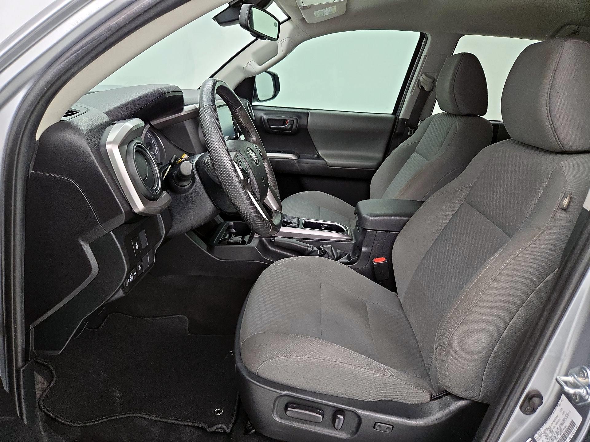 Thumbnail: 2022 Toyota Tacoma - 11