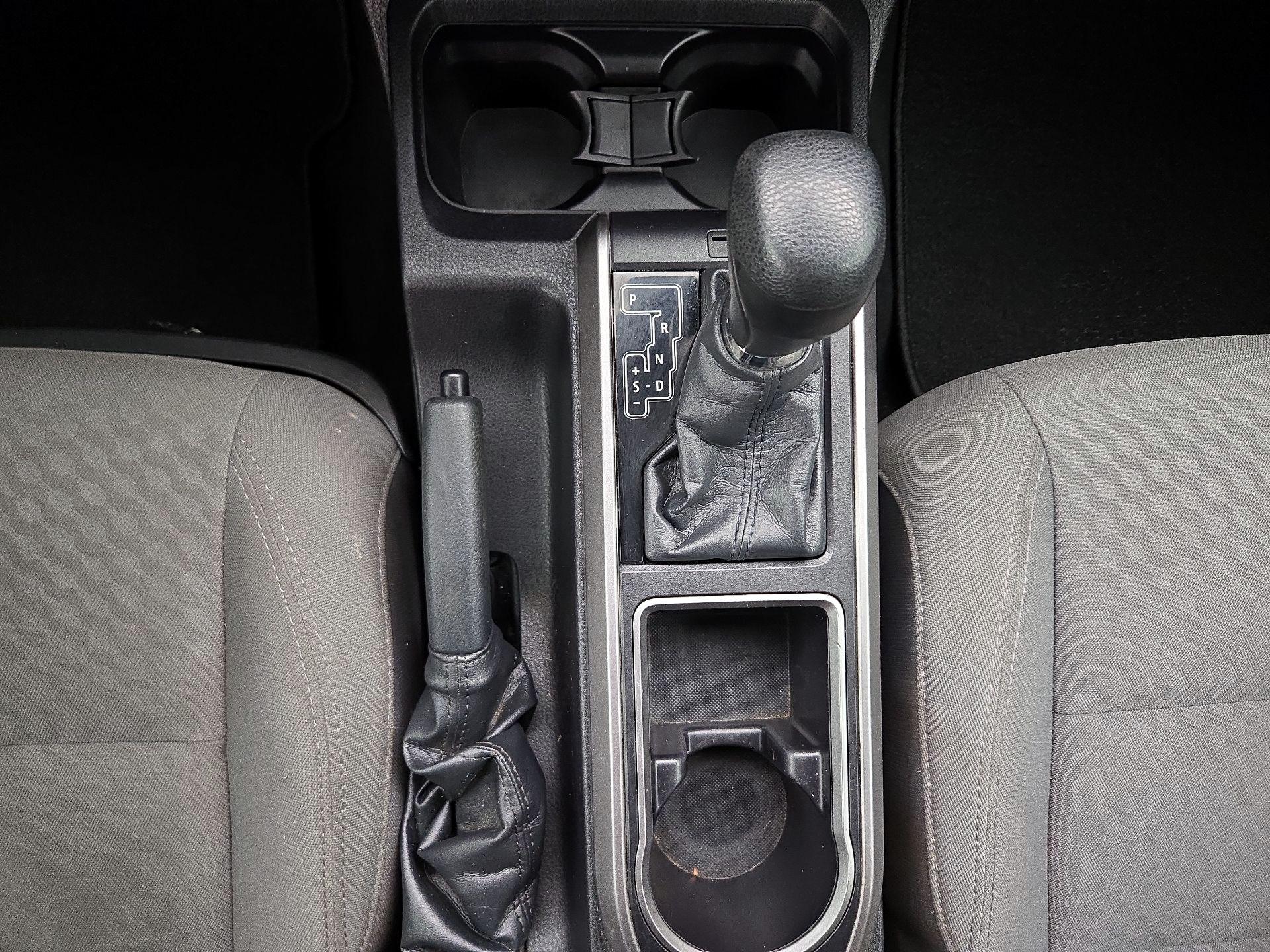 Thumbnail: 2022 Toyota Tacoma - 17