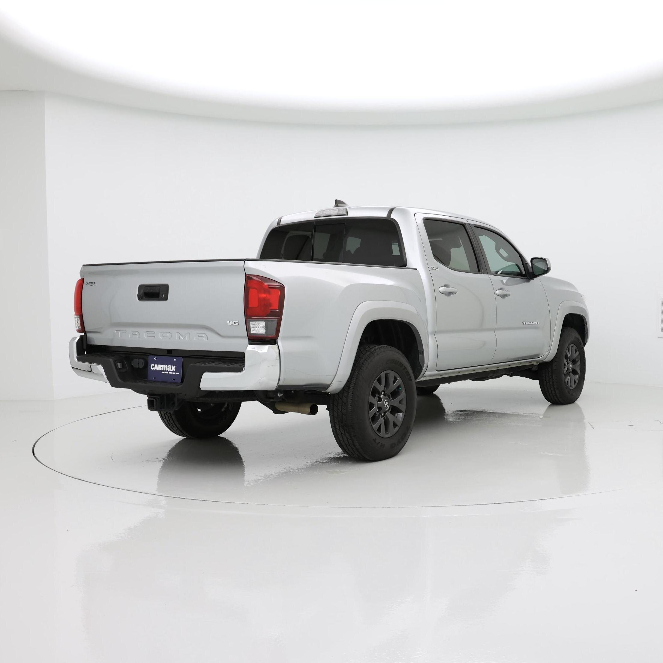 Thumbnail: 2022 Toyota Tacoma - 8