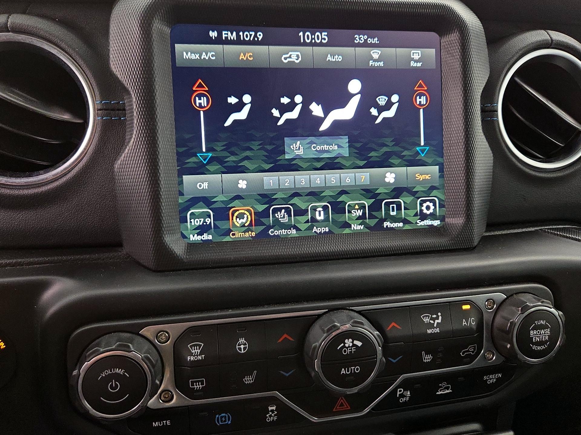 Thumbnail: 2023 Jeep Wrangler - 17