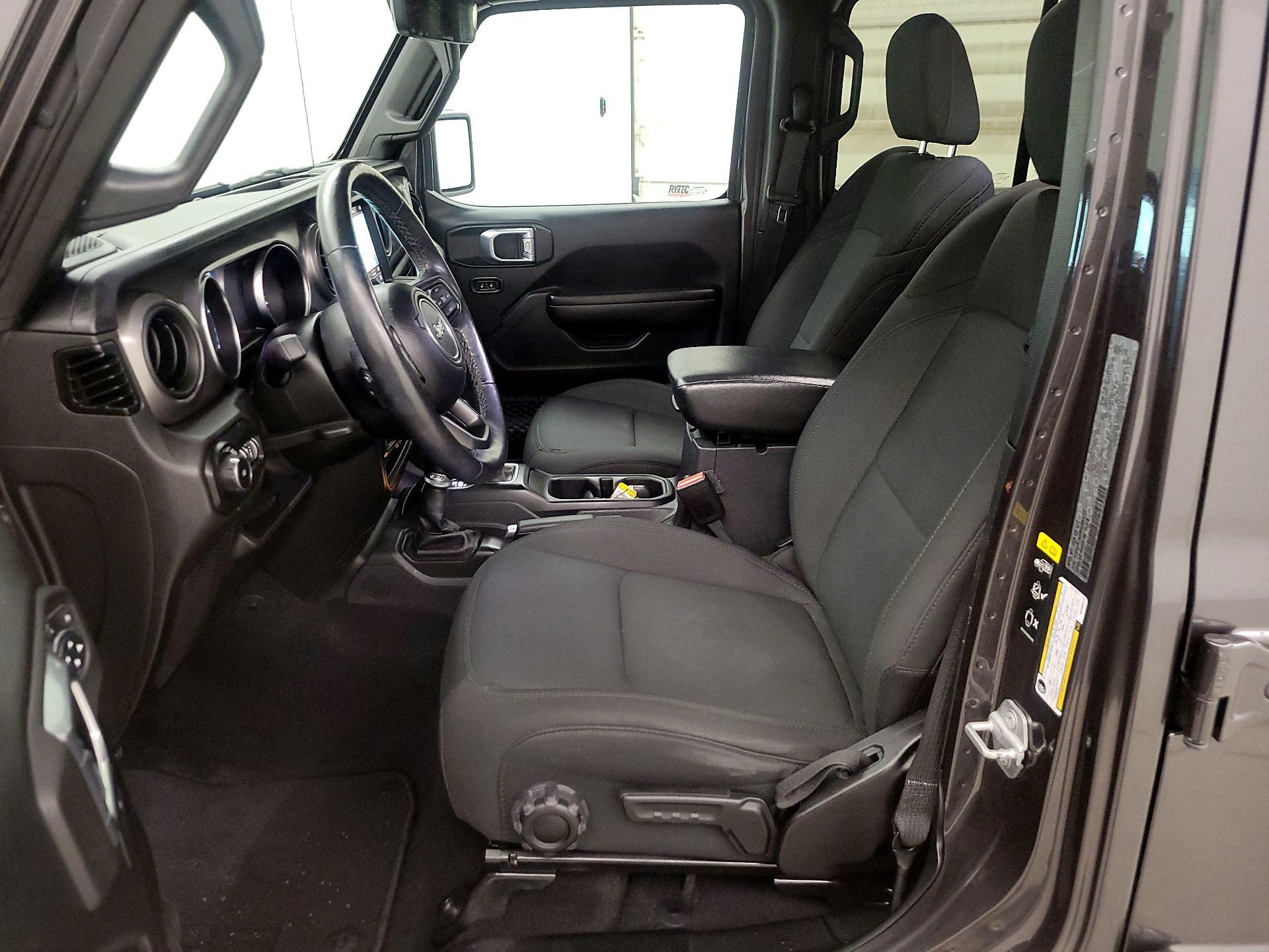 Thumbnail: 2021 Jeep Wrangler - 11