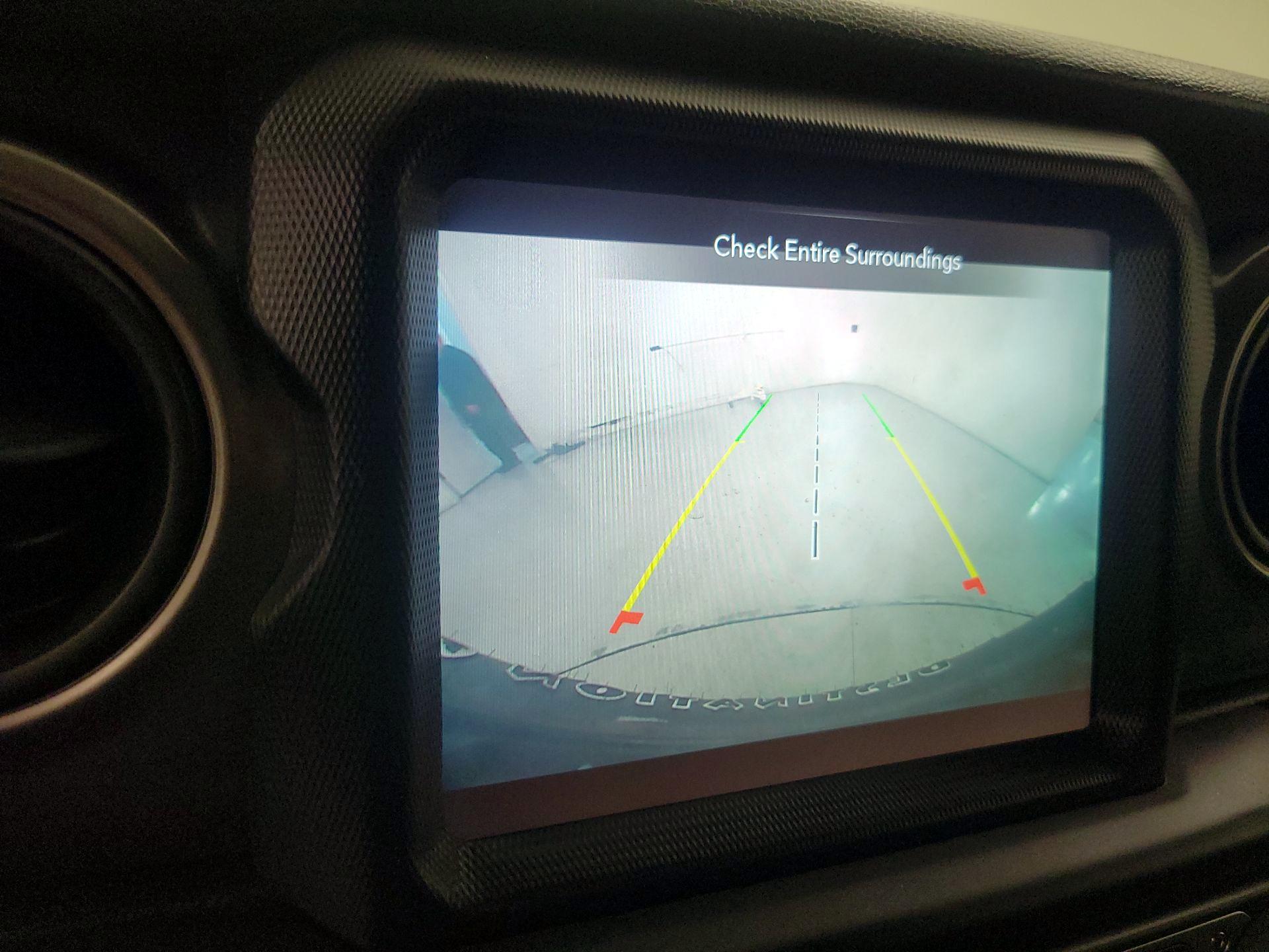 Thumbnail: 2021 Jeep Wrangler - 15