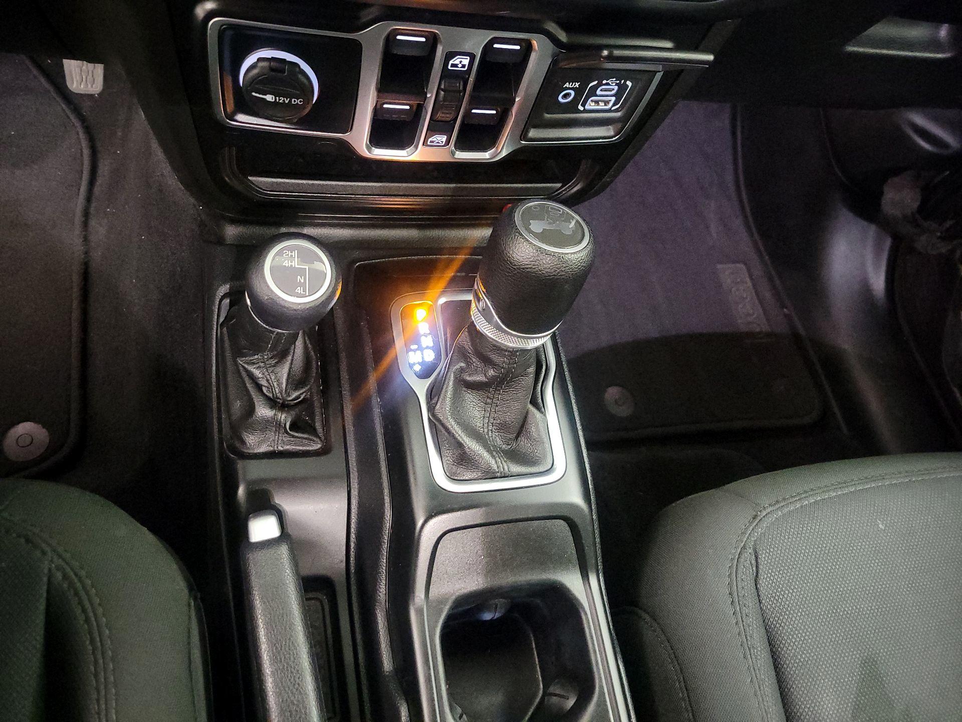 Thumbnail: 2021 Jeep Wrangler - 18