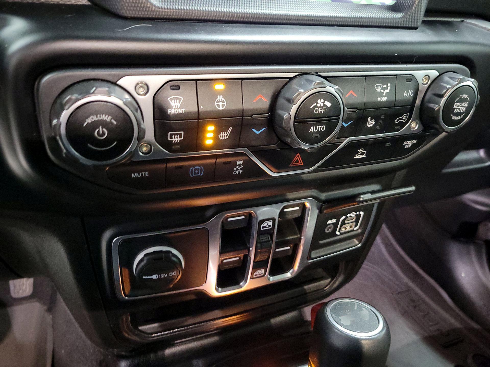 Thumbnail: 2023 Jeep Wrangler - 16