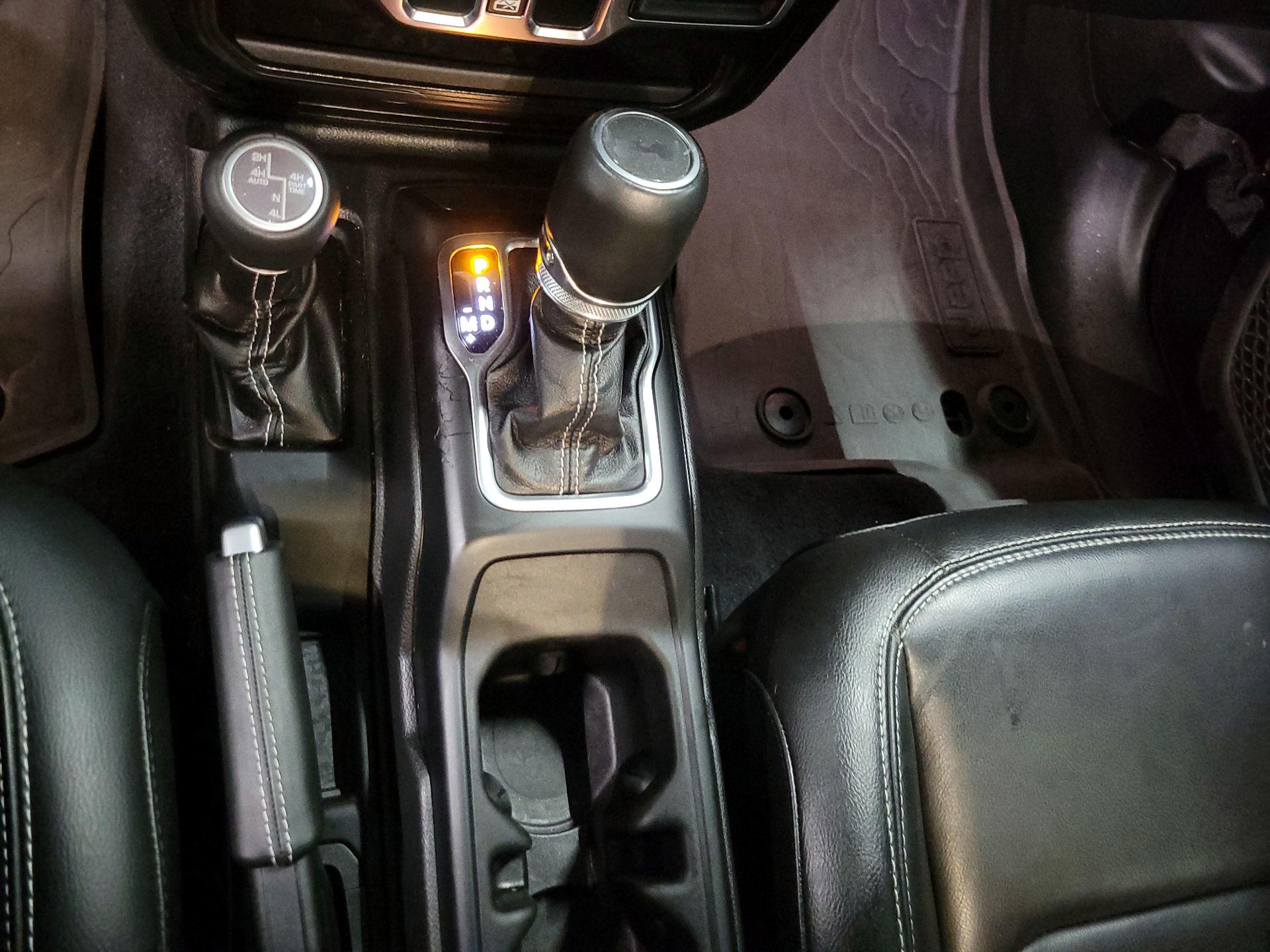 Thumbnail: 2023 Jeep Wrangler - 17