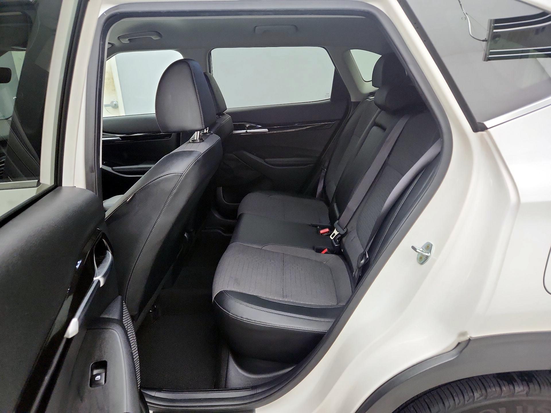 Thumbnail: 2023 Kia Seltos - 20