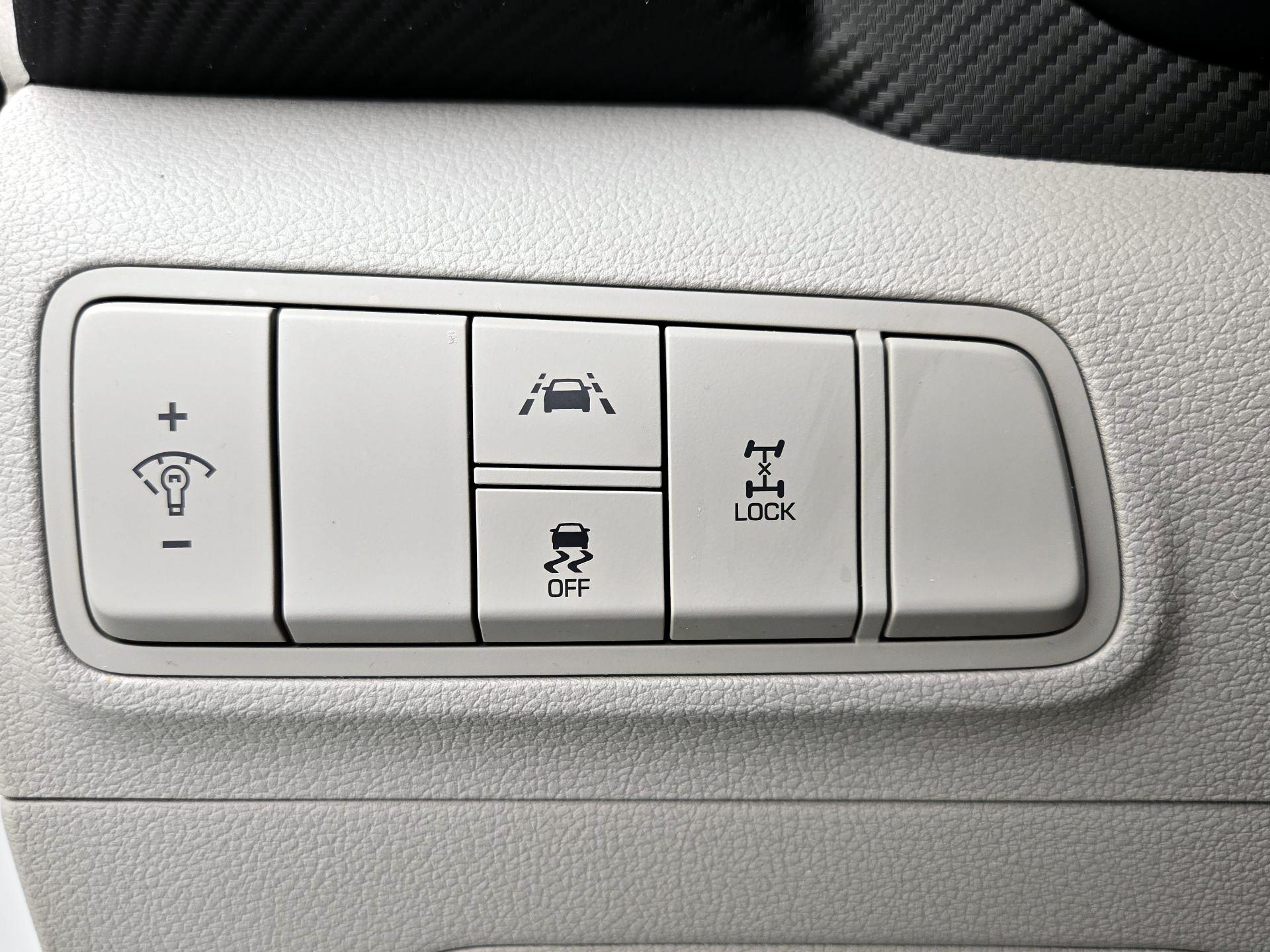 Thumbnail: 2020 Hyundai Tucson - 13