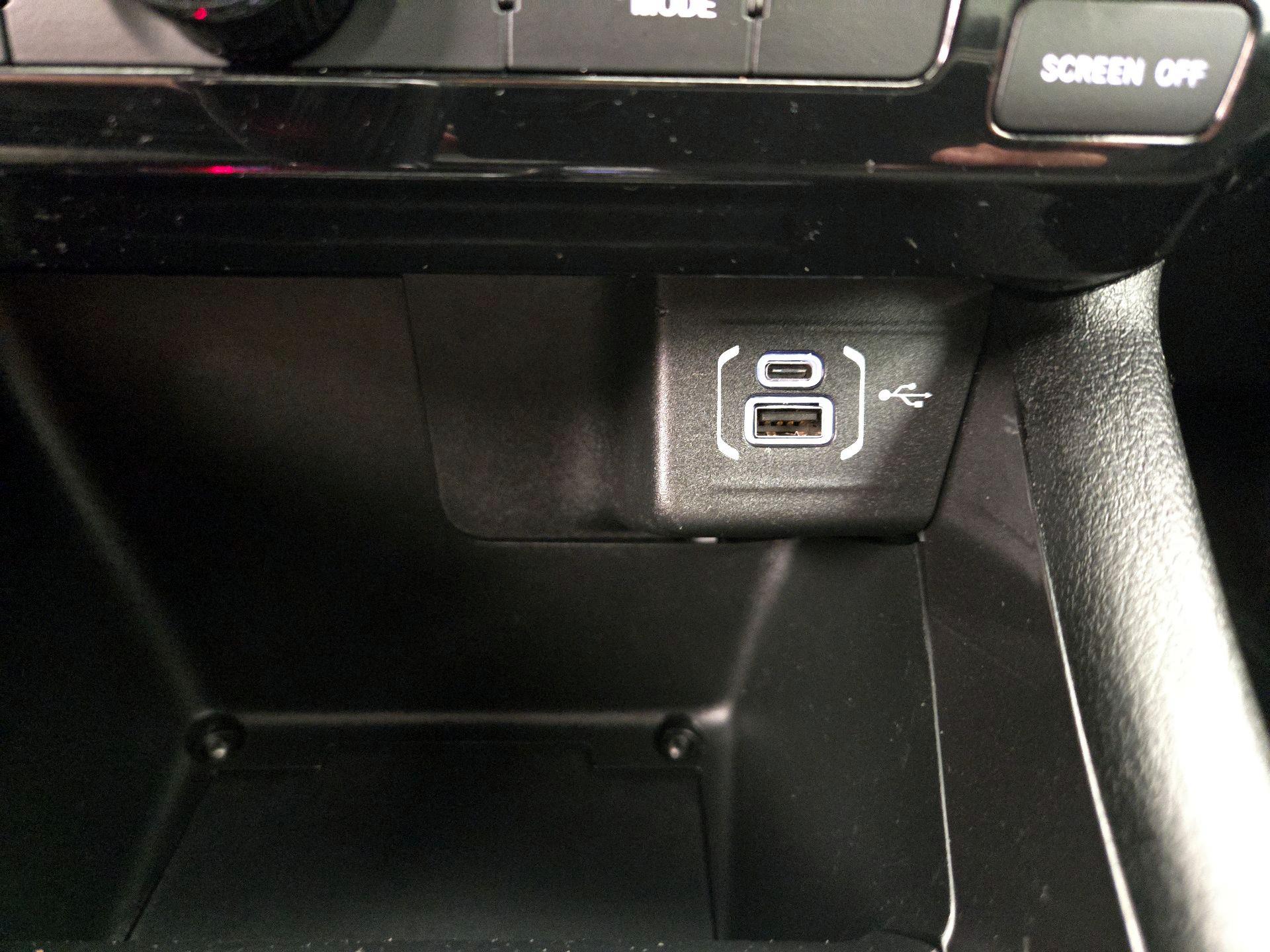 Thumbnail: 2023 Jeep Compass - 18