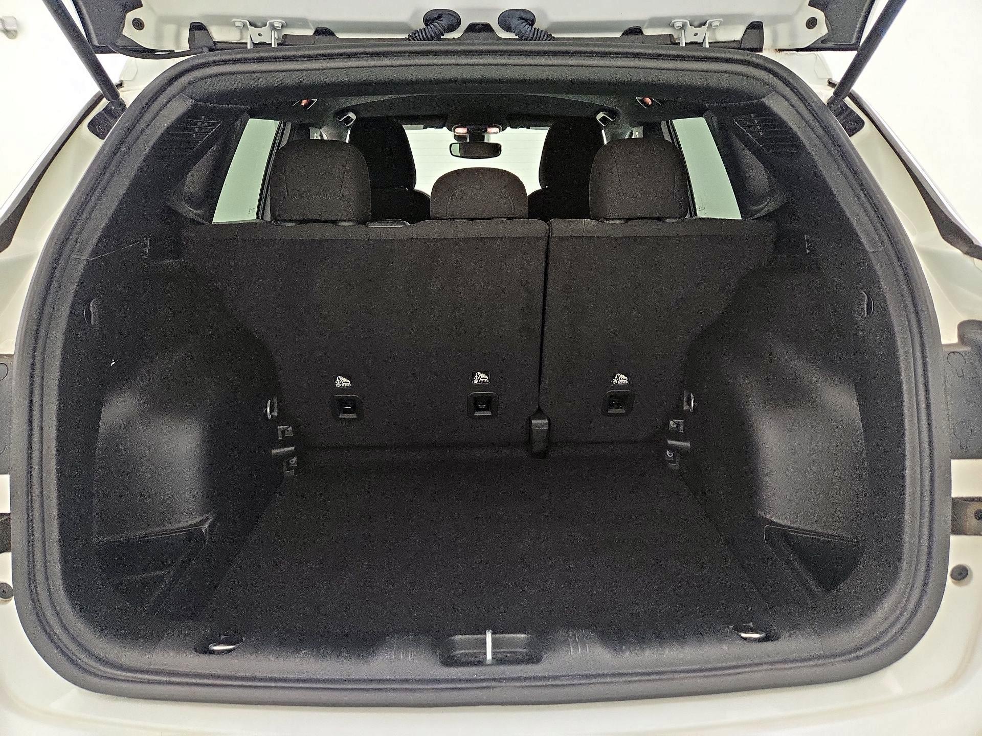 Thumbnail: 2023 Jeep Compass - 20