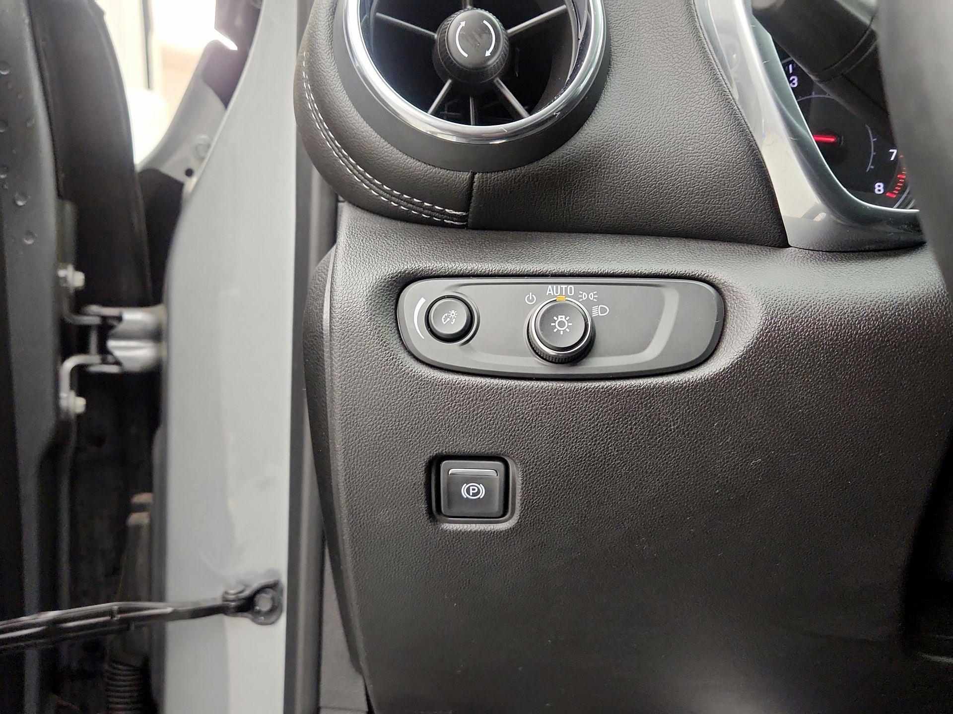 Thumbnail: 2023 Chevrolet Blazer - 13