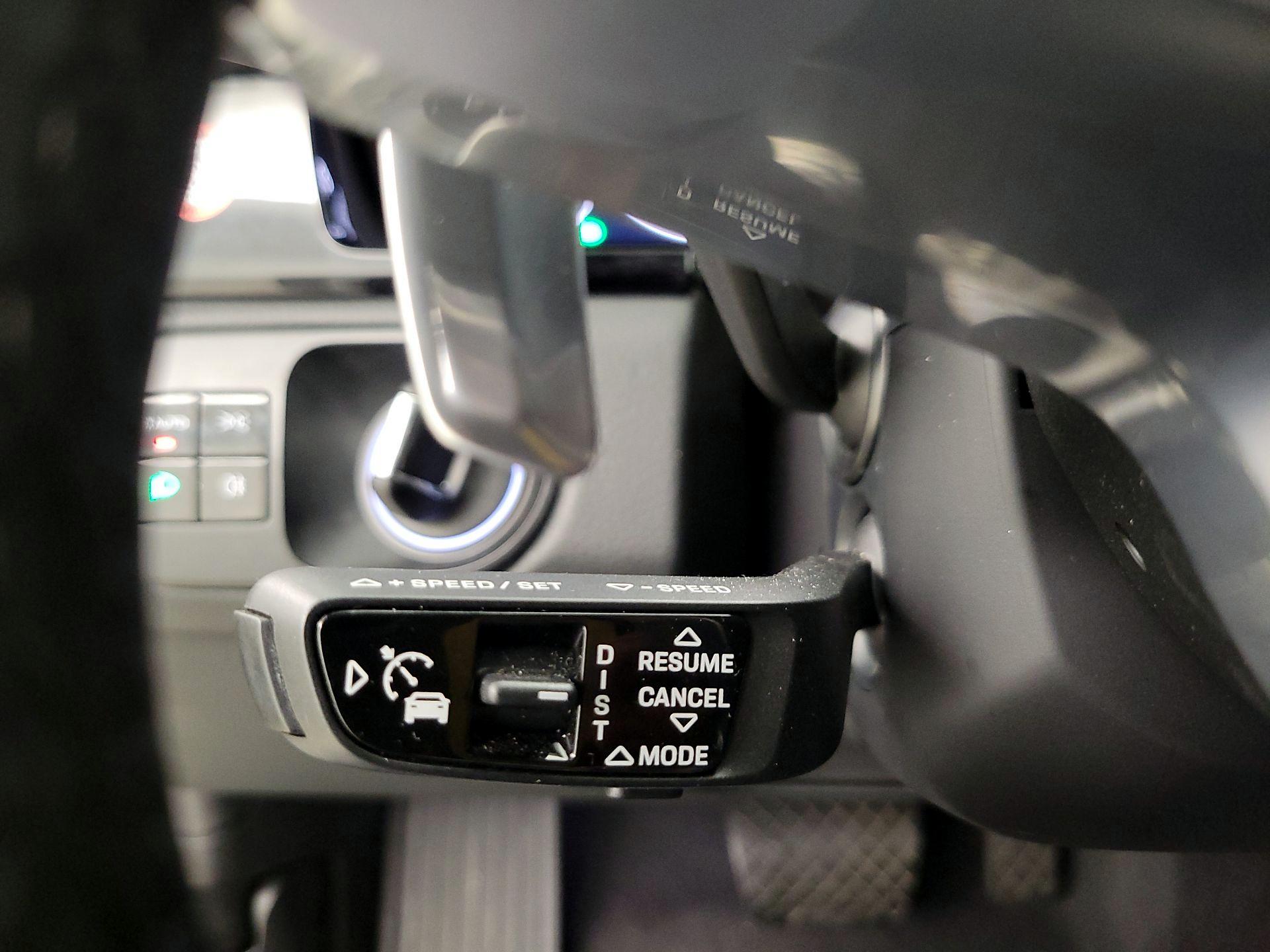 Thumbnail: 2019 Porsche Cayenne - 13