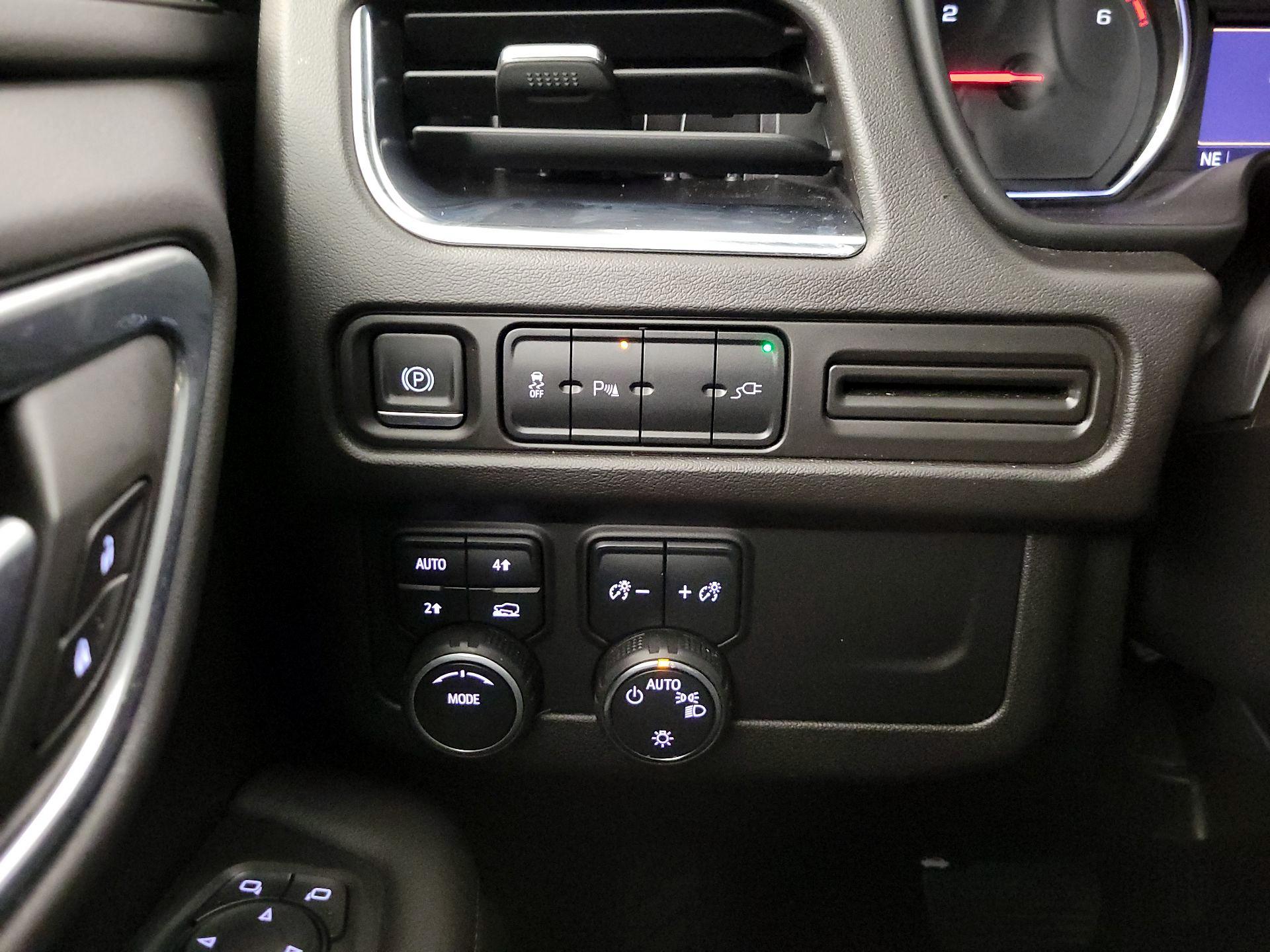 Thumbnail: 2021 Chevrolet Suburban - 13