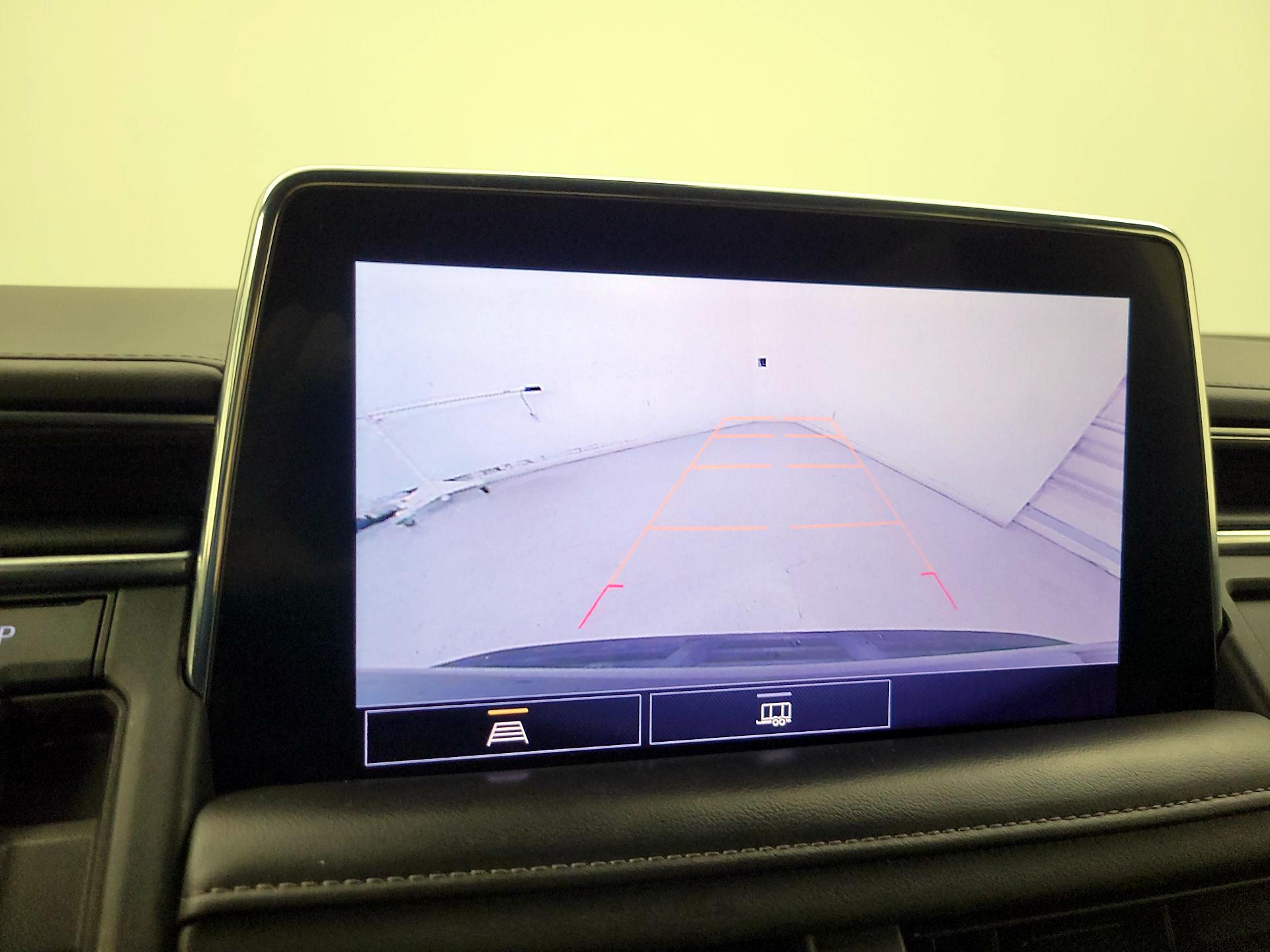 Thumbnail: 2021 Chevrolet Suburban - 14