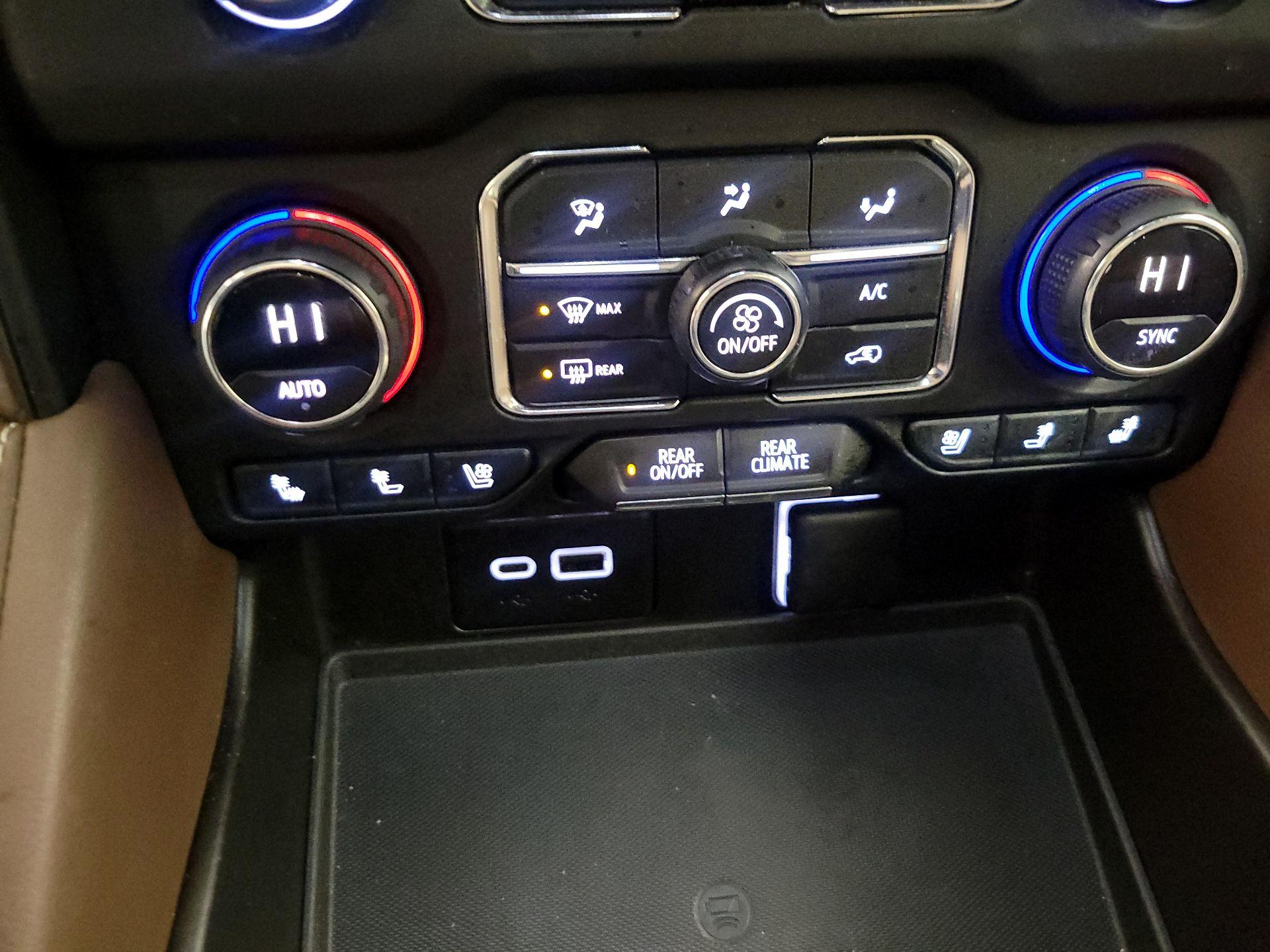 Thumbnail: 2021 Chevrolet Tahoe - 17