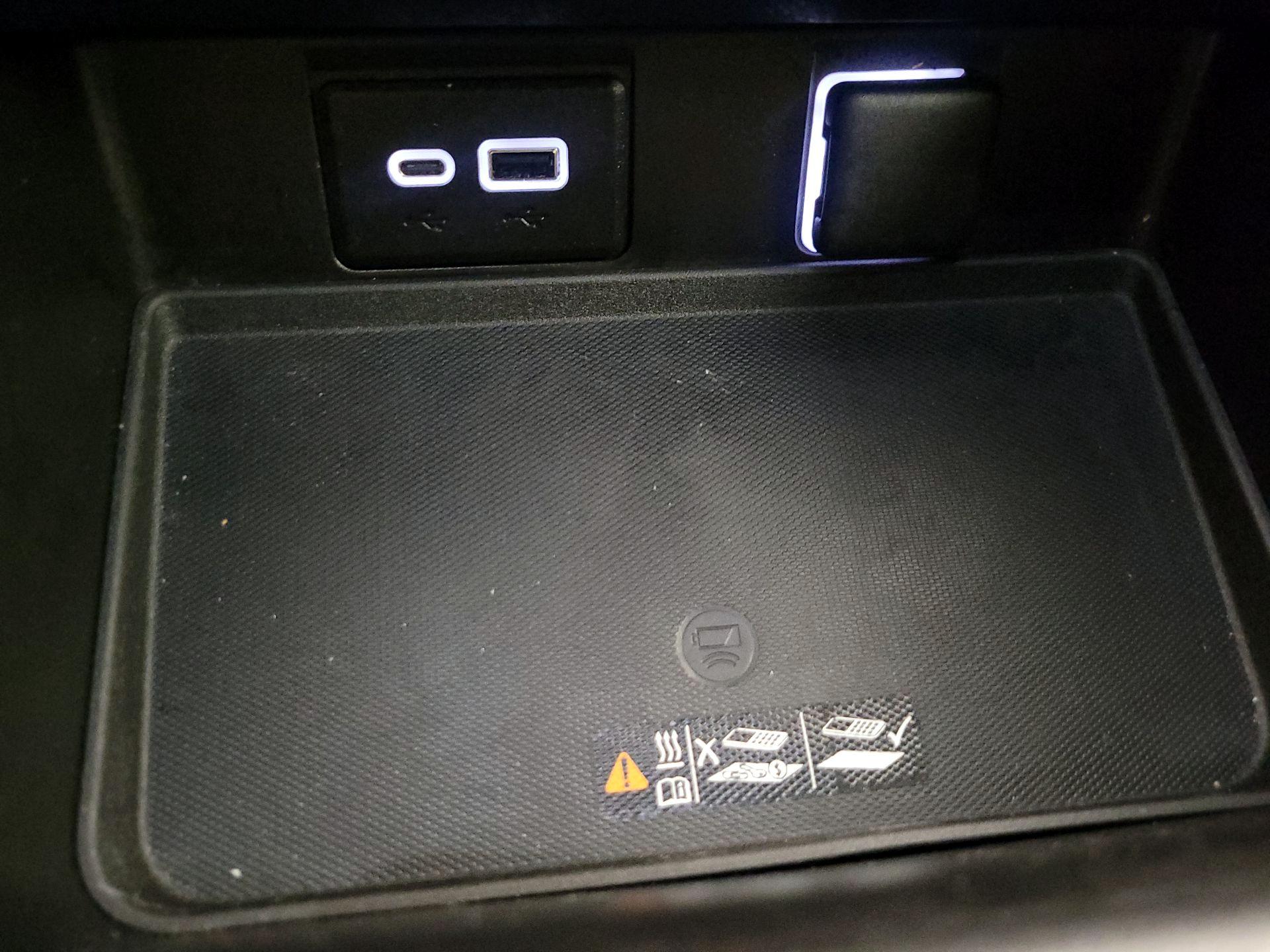 Thumbnail: 2021 Chevrolet Tahoe - 19