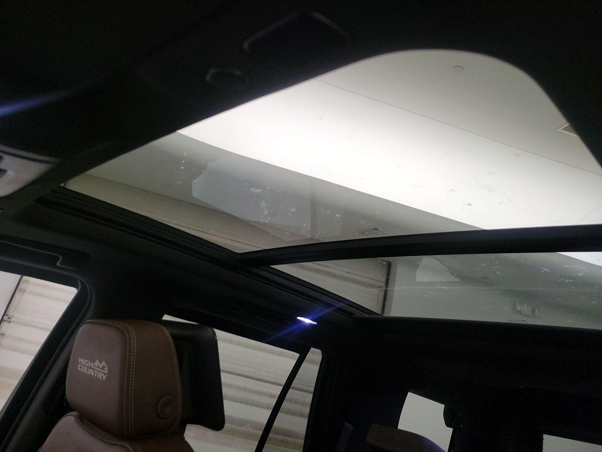 Thumbnail: 2021 Chevrolet Tahoe - 20