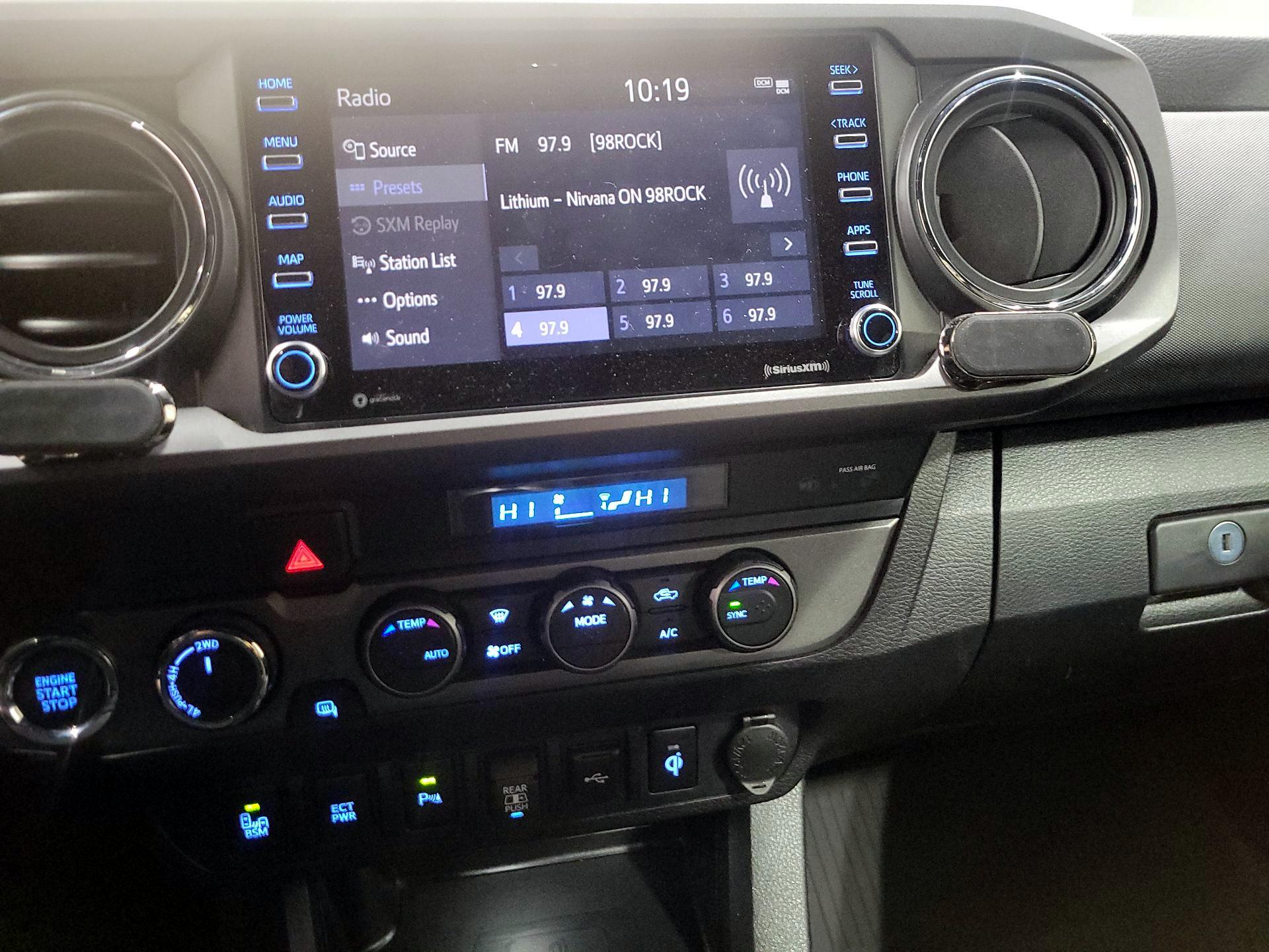 Thumbnail: 2022 Toyota Tacoma - 15