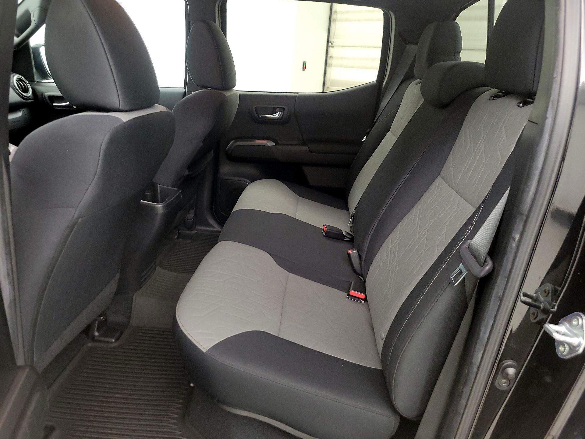 Thumbnail: 2022 Toyota Tacoma - 19