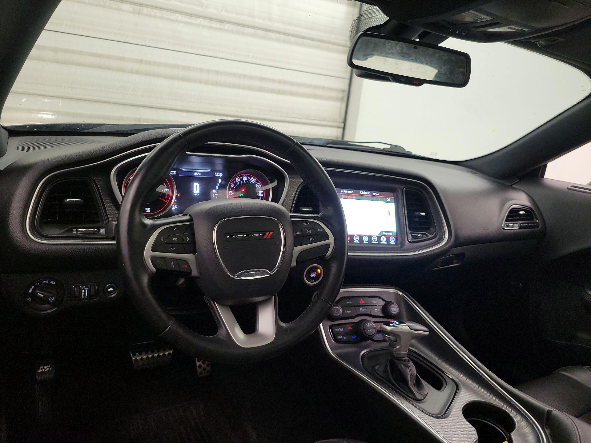 Thumbnail: 2017 Dodge Challenger - 9