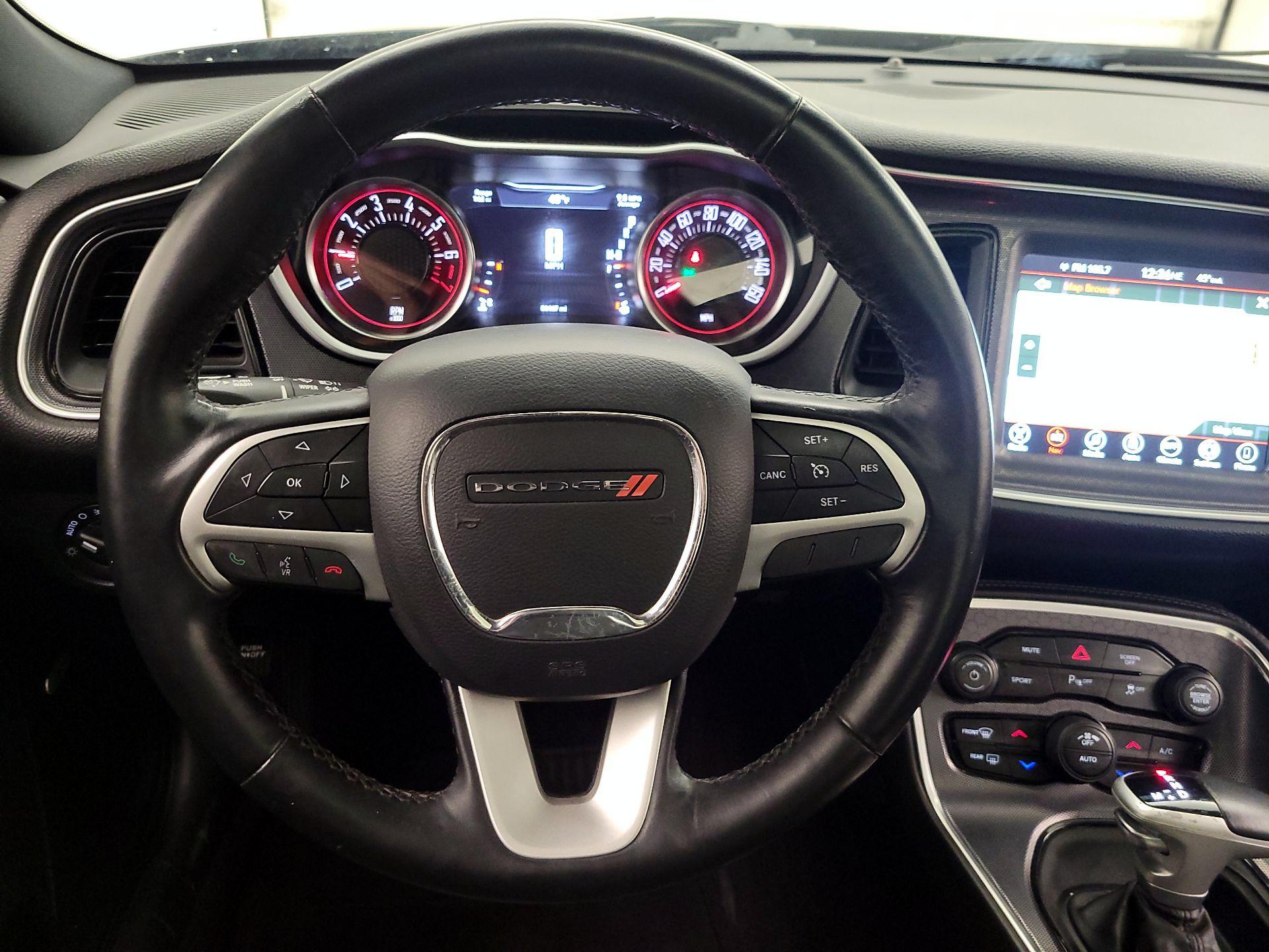 Thumbnail: 2017 Dodge Challenger - 10