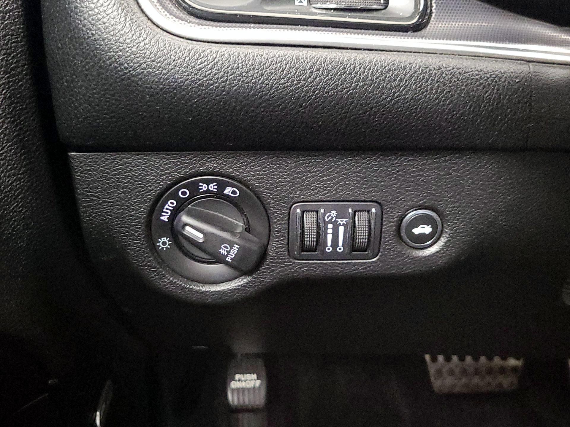 Thumbnail: 2017 Dodge Challenger - 13