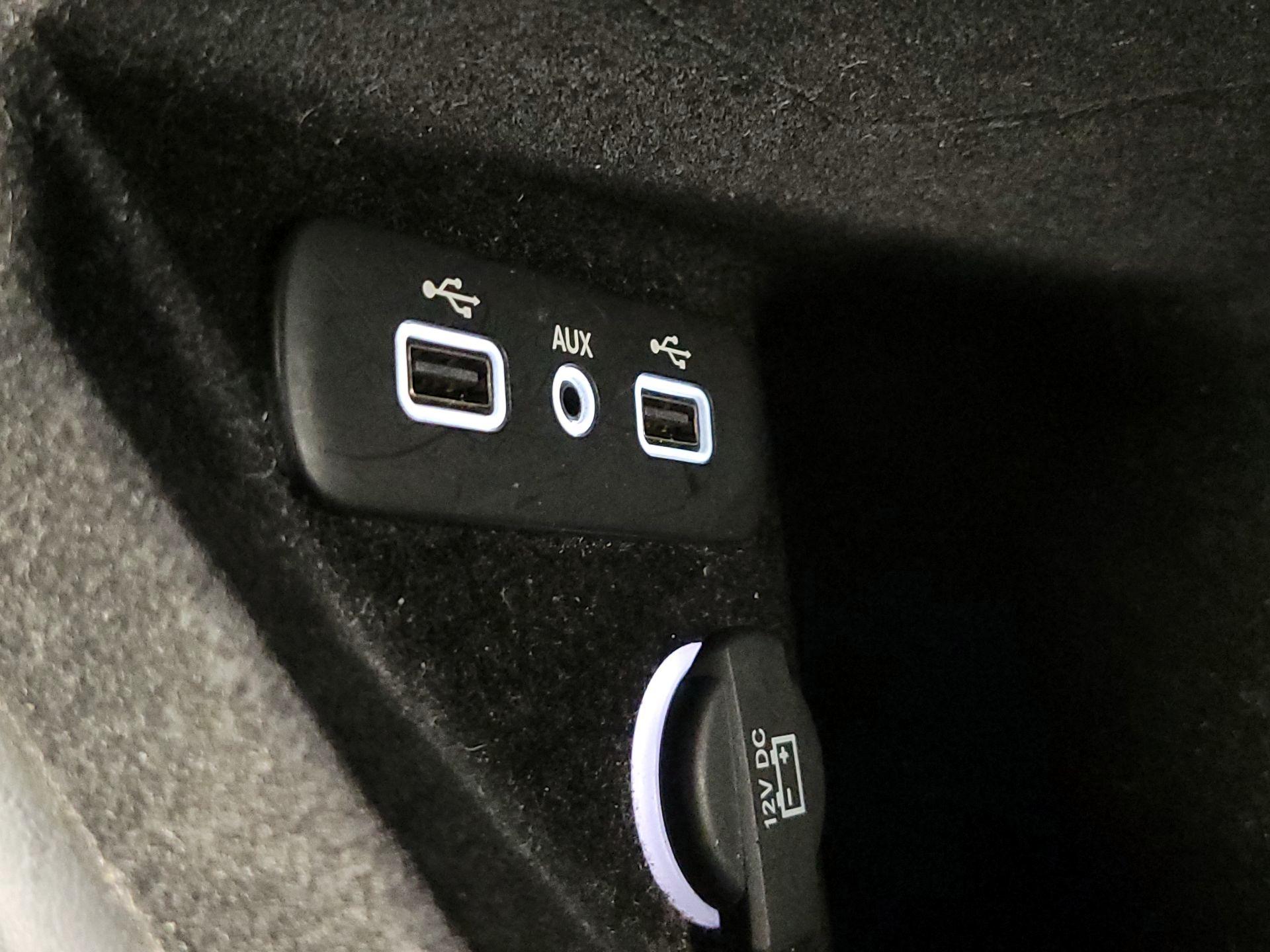 Thumbnail: 2017 Dodge Challenger - 19