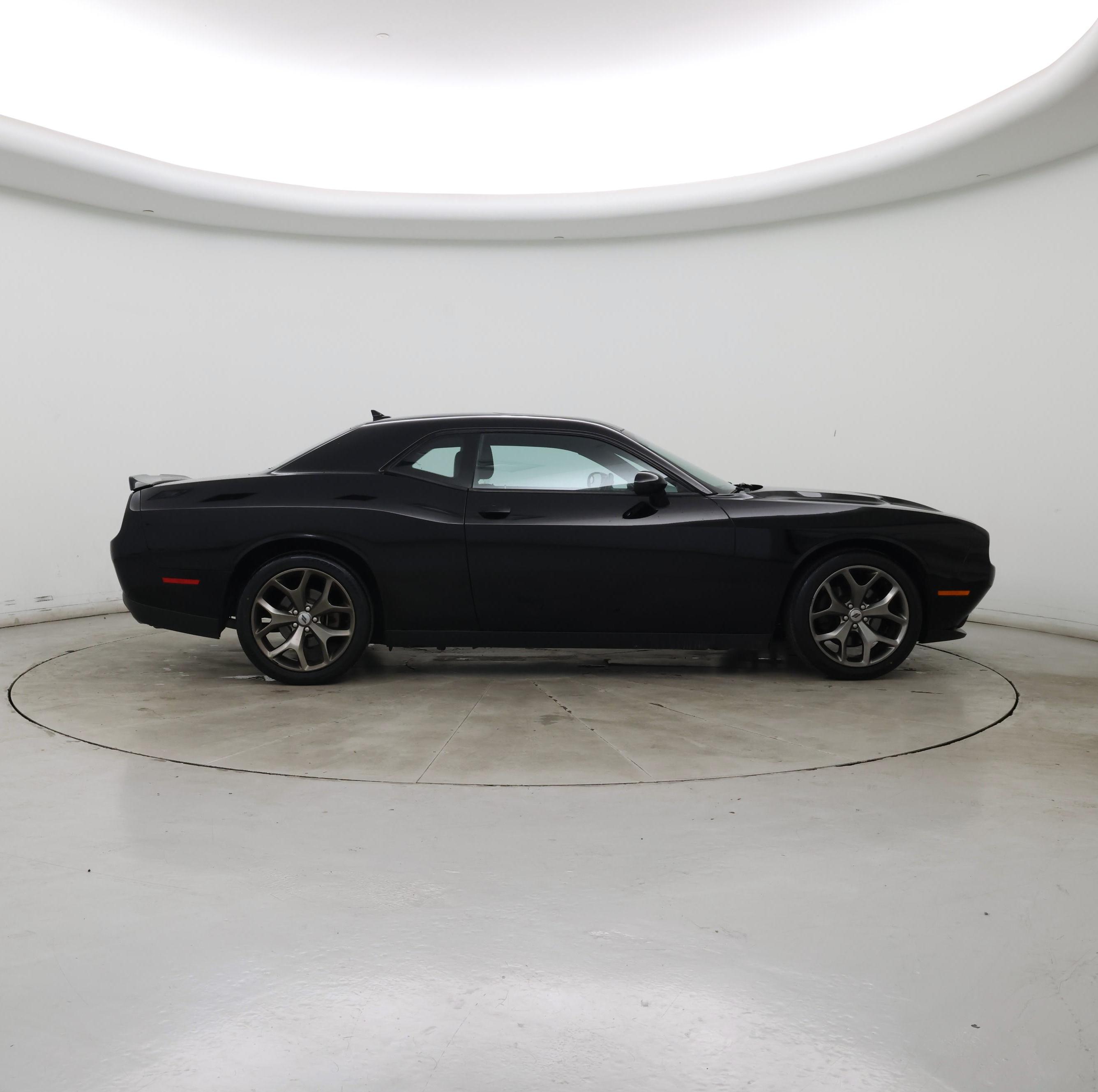 Thumbnail: 2017 Dodge Challenger - 7