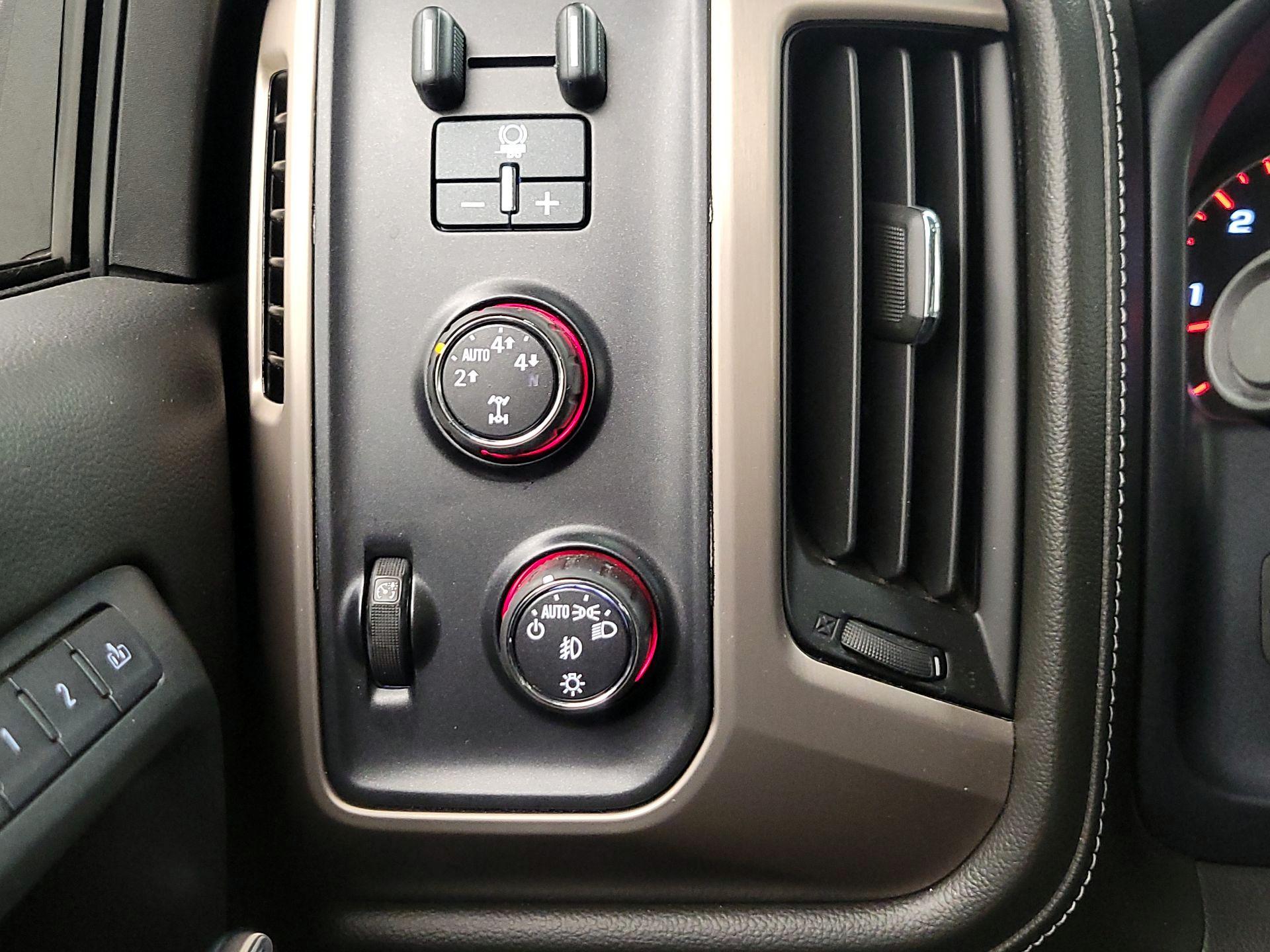 Thumbnail: 2015 GMC Sierra 1500 - 13