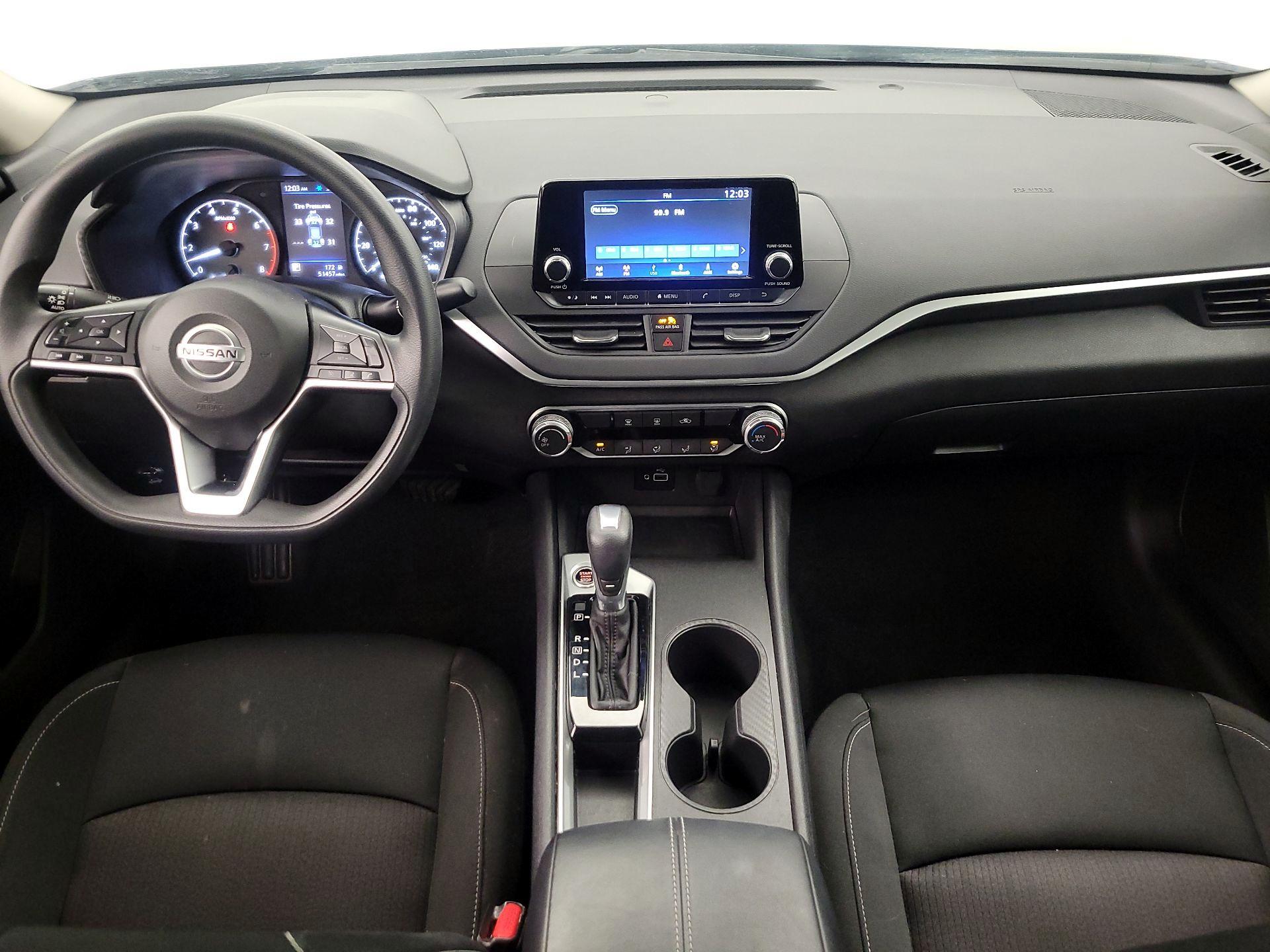 Thumbnail: 2022 Nissan Altima - 9