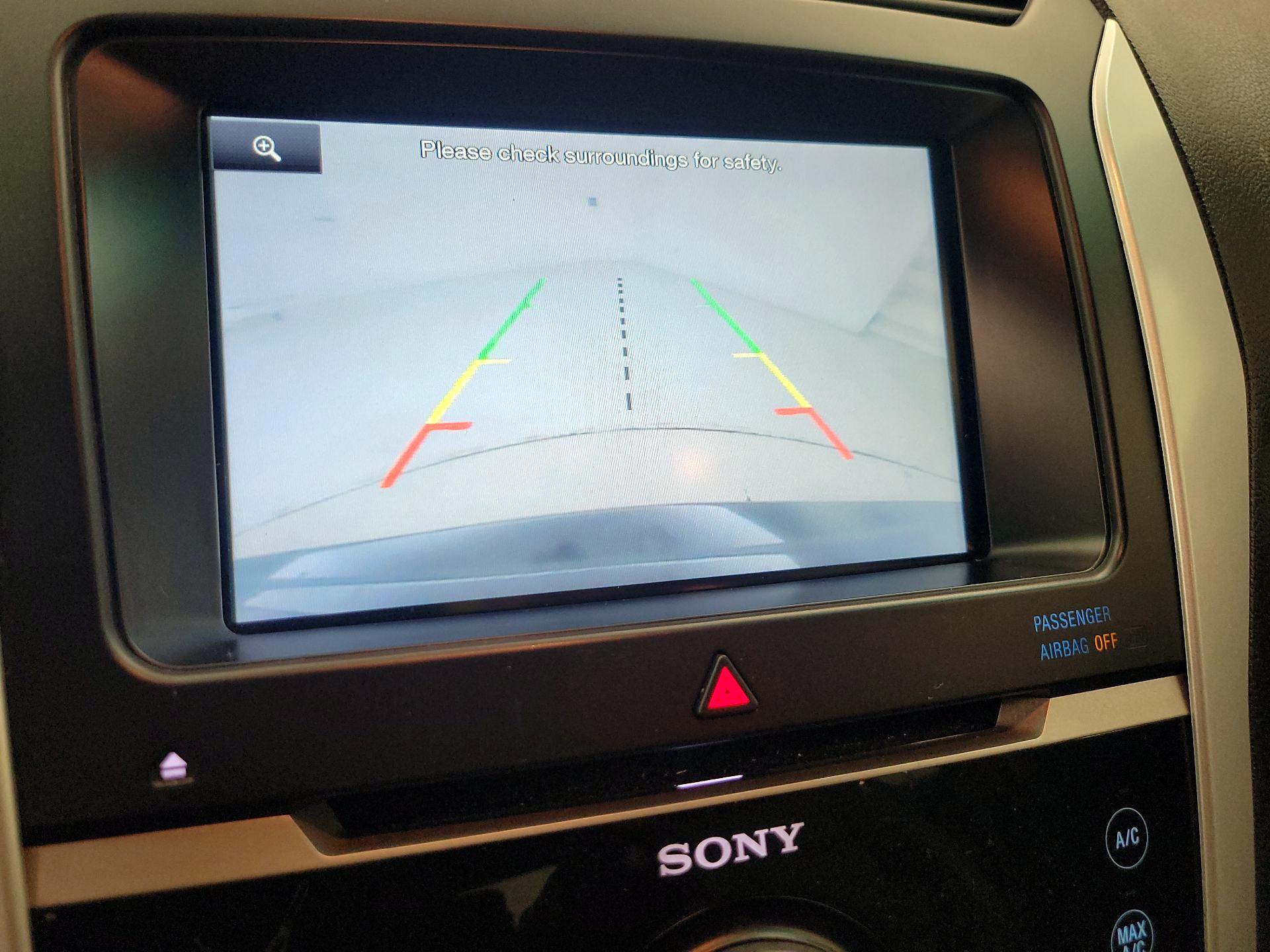 Thumbnail: 2015 Ford Explorer - 15