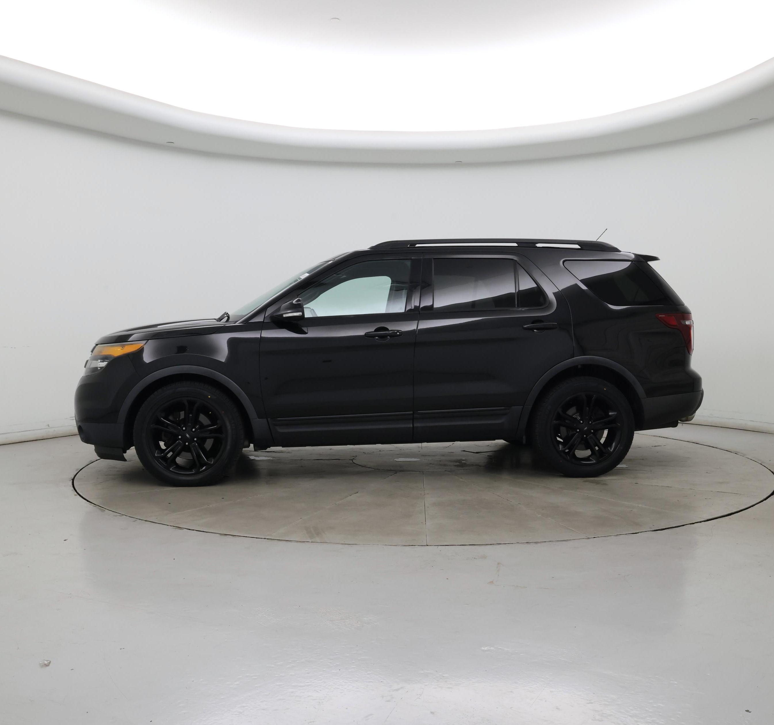 Thumbnail: 2015 Ford Explorer - 3