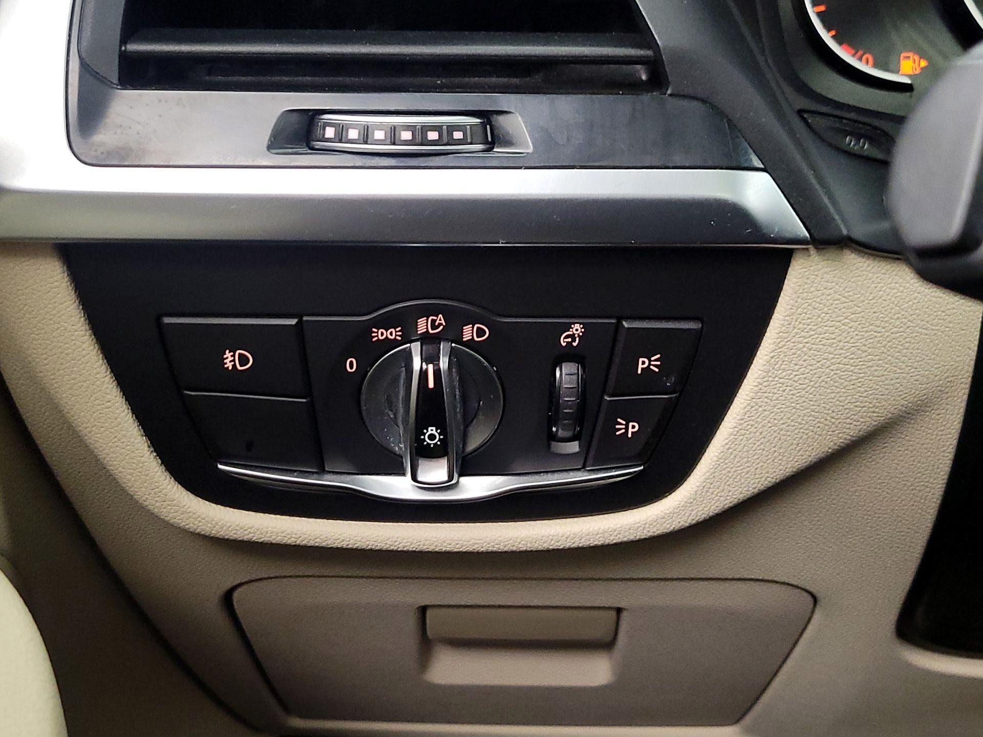 Thumbnail: 2019 BMW X3 - 13