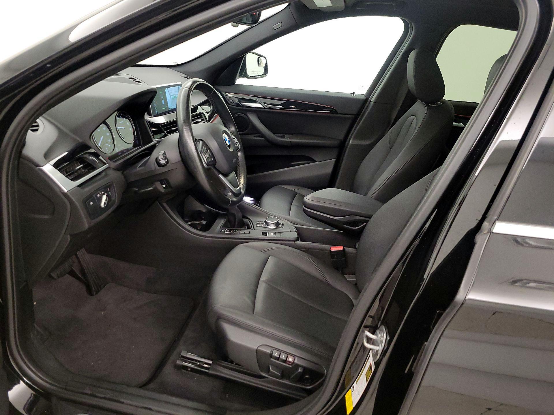 Thumbnail: 2019 BMW X1 - 11