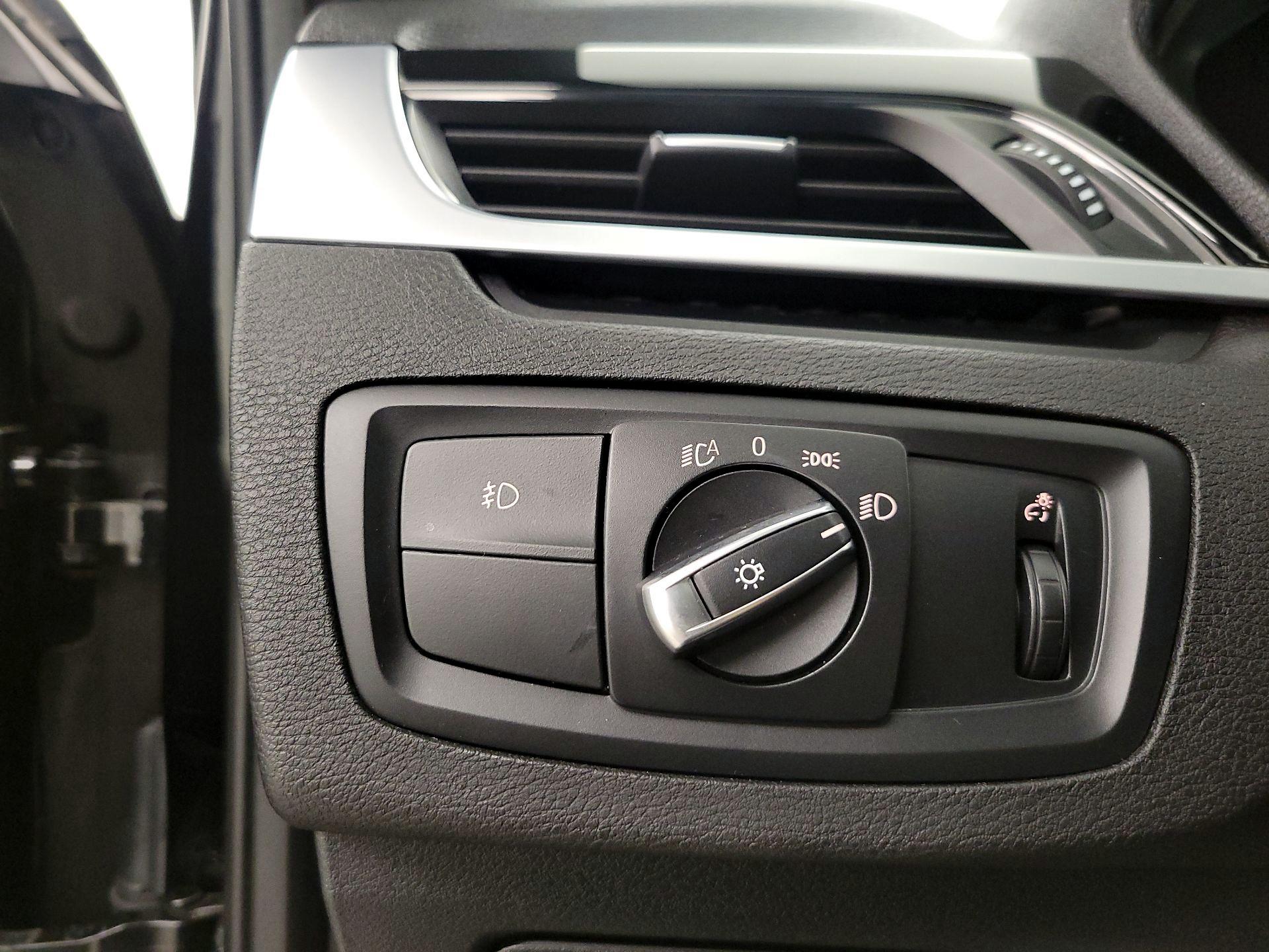 Thumbnail: 2019 BMW X1 - 13