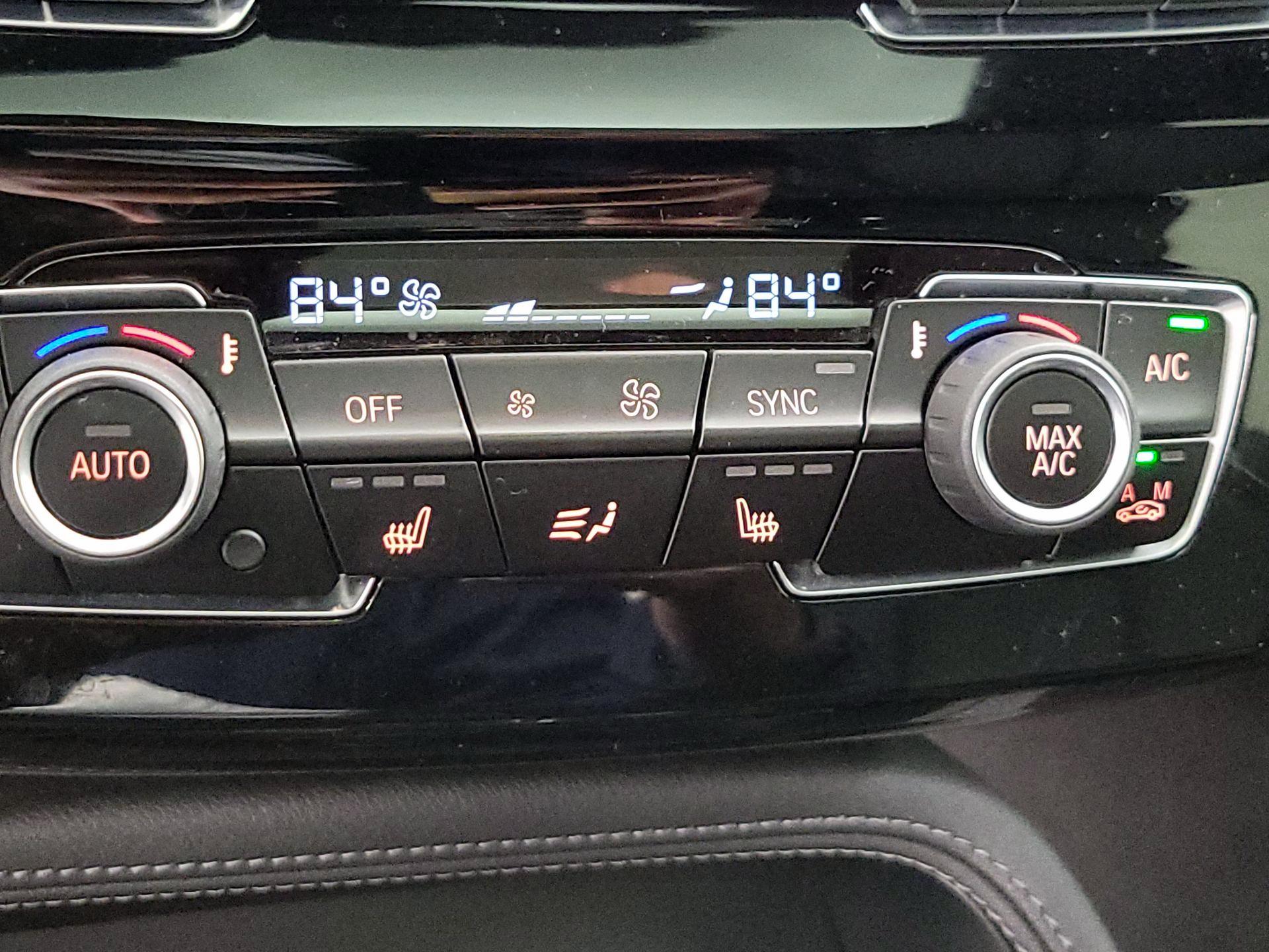 Thumbnail: 2019 BMW X1 - 16