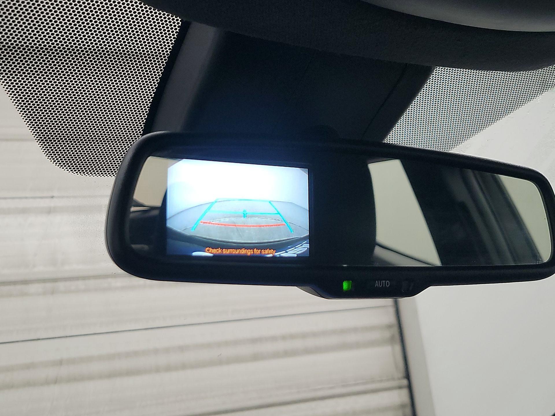 Thumbnail: 2018 Toyota C-HR - 14