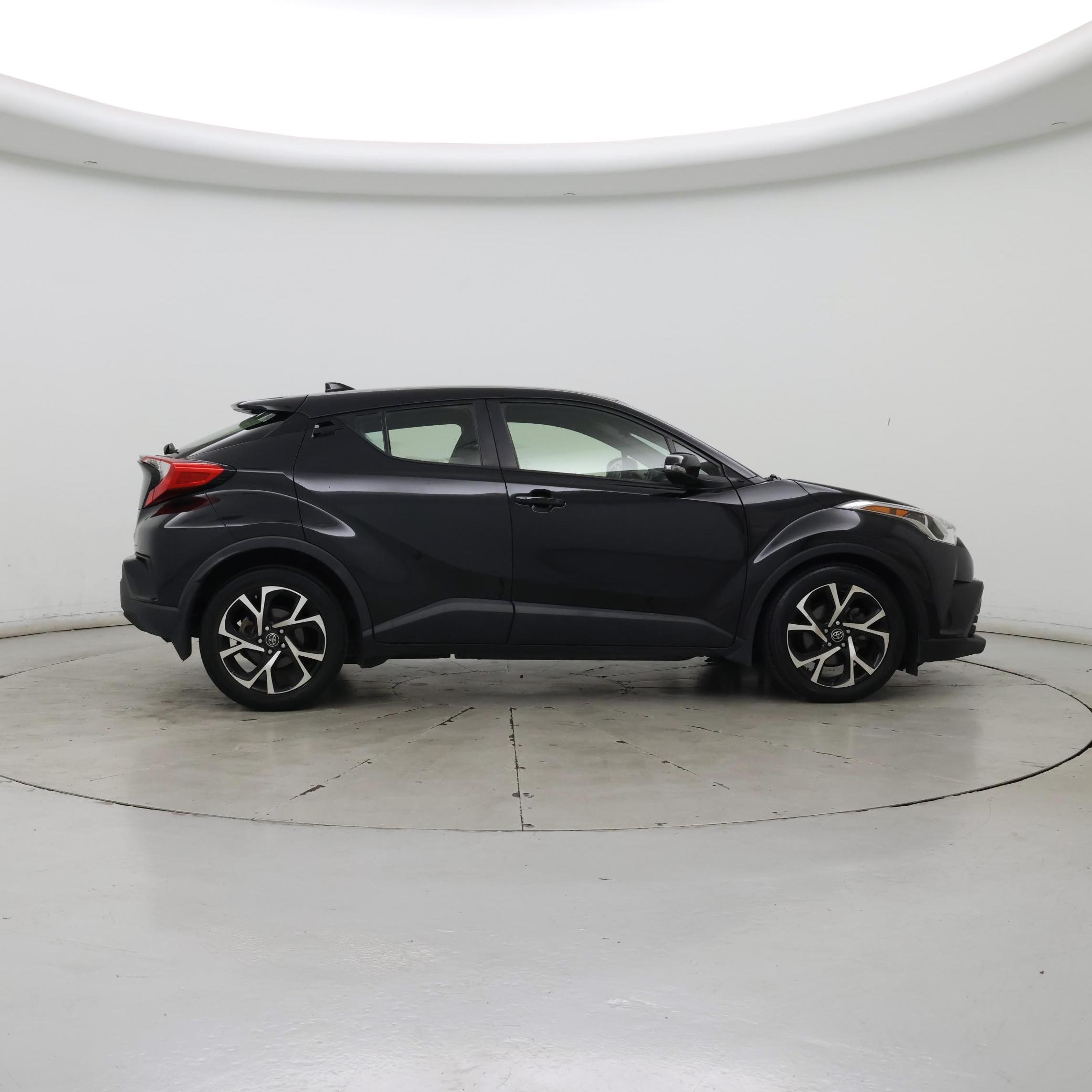 Thumbnail: 2018 Toyota C-HR - 7