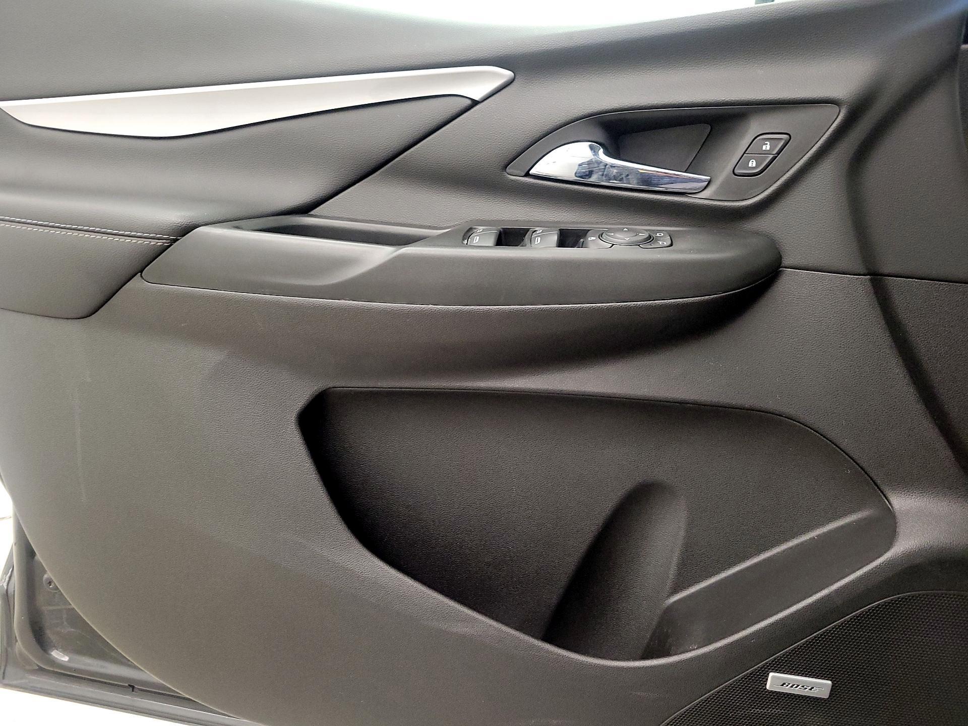 Thumbnail: 2022 Chevrolet Bolt EV - 12