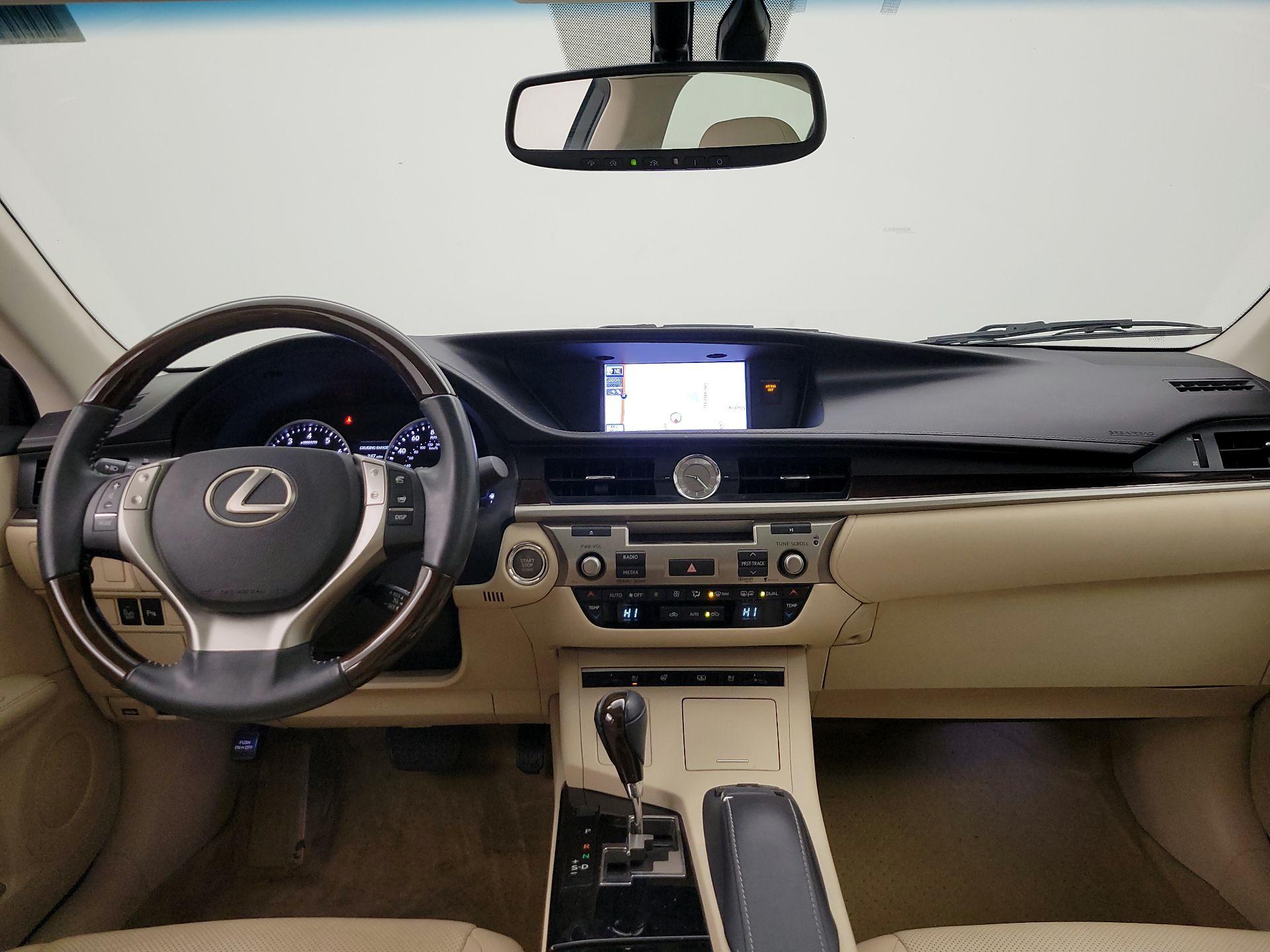 Thumbnail: 2014 Lexus ES - 9