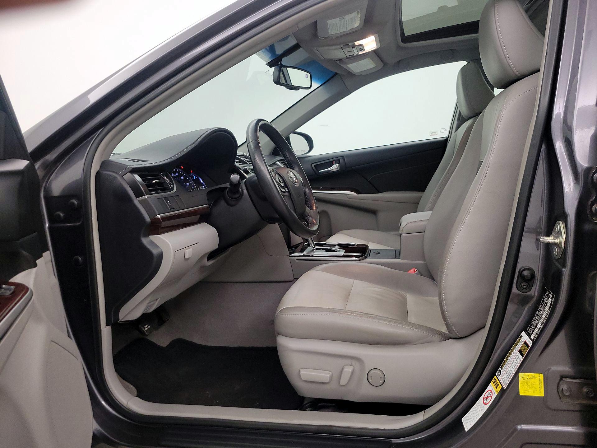 Thumbnail: 2014 Toyota Camry - 11