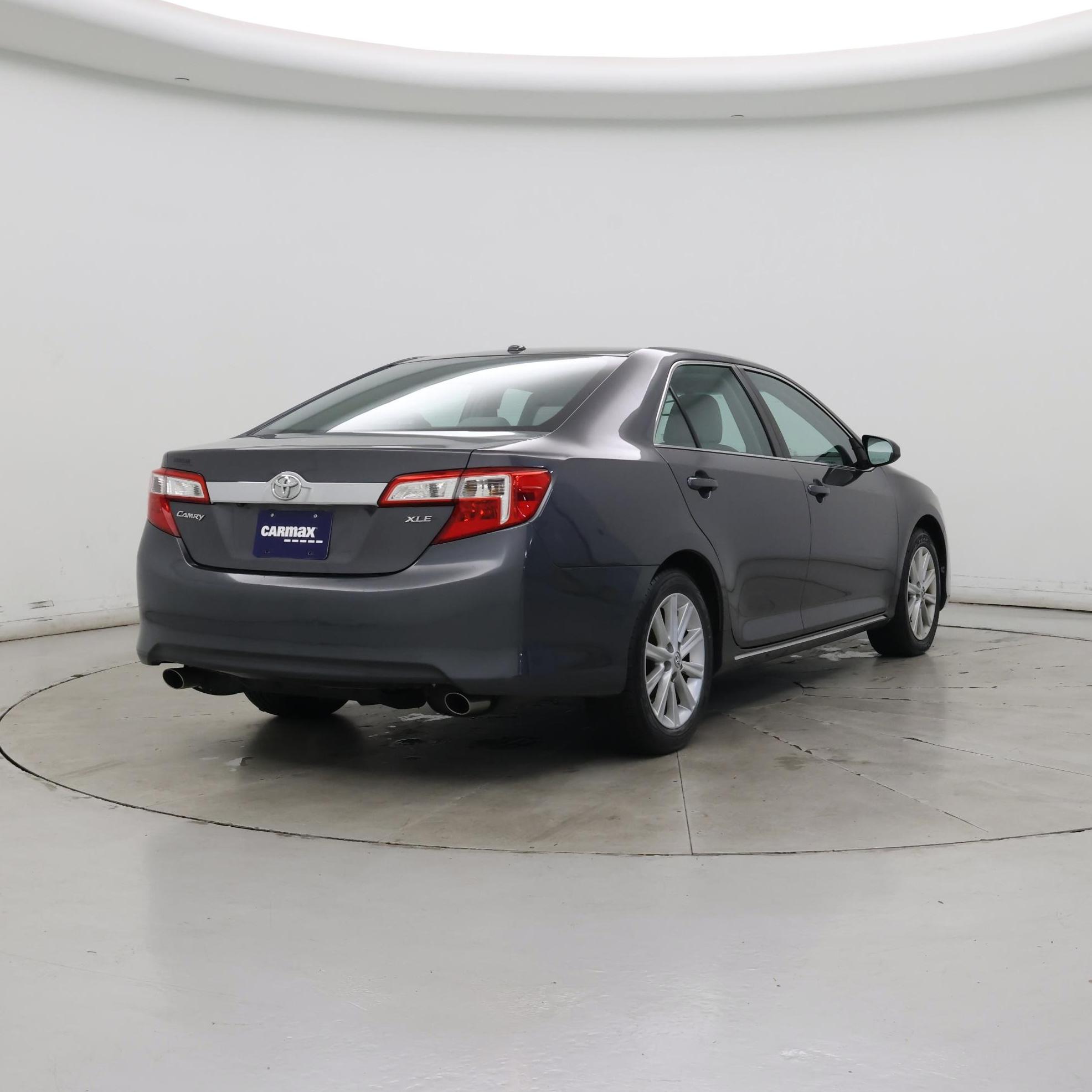 Thumbnail: 2014 Toyota Camry - 8