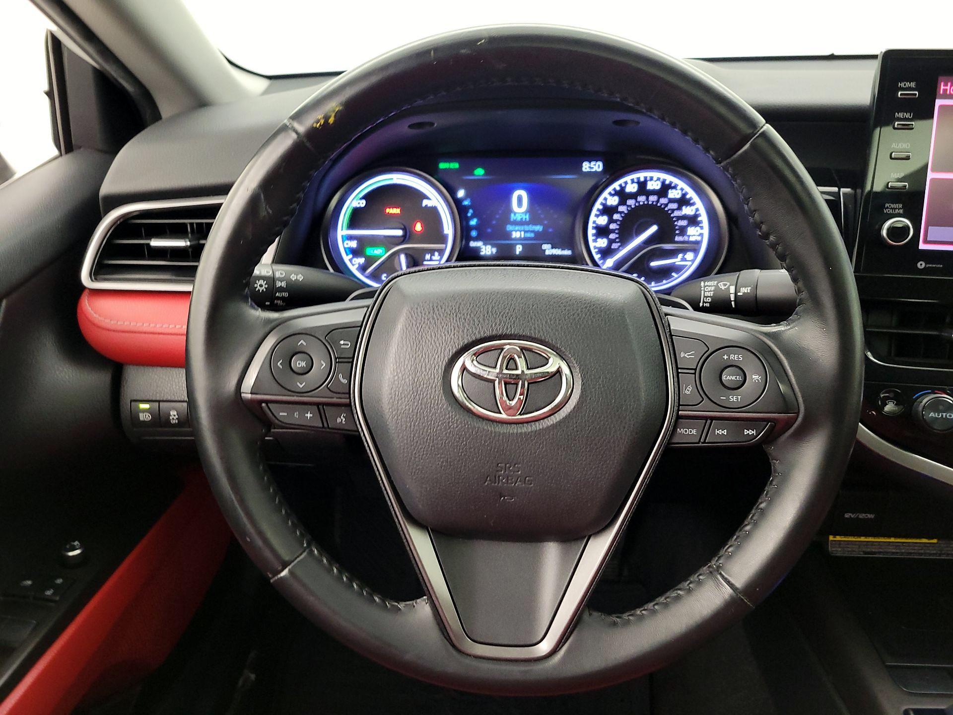 Thumbnail: 2021 Toyota Camry - 10