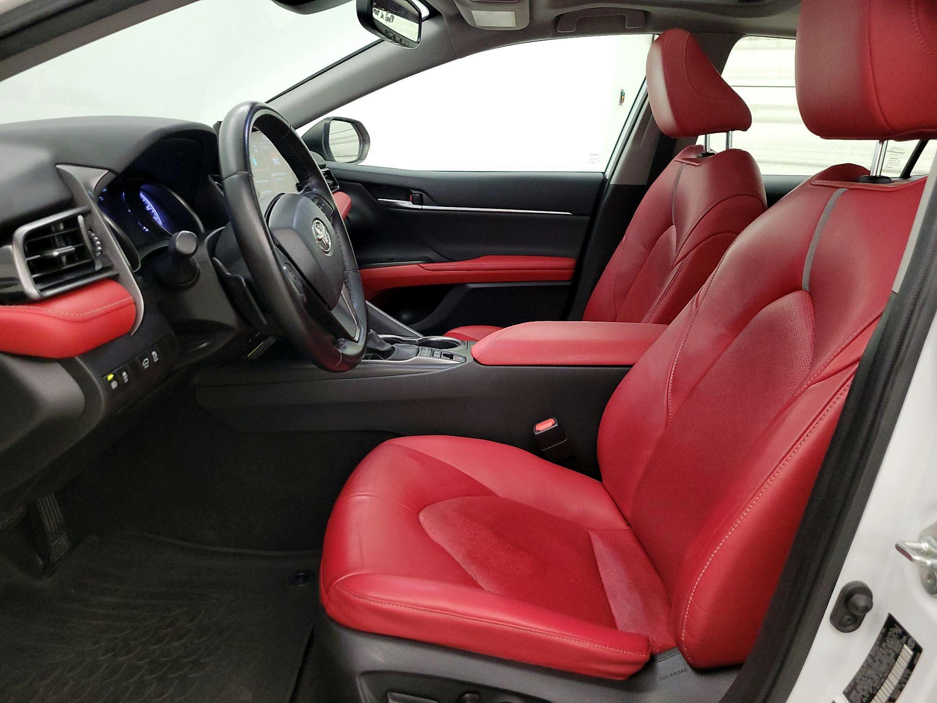 Thumbnail: 2021 Toyota Camry - 11